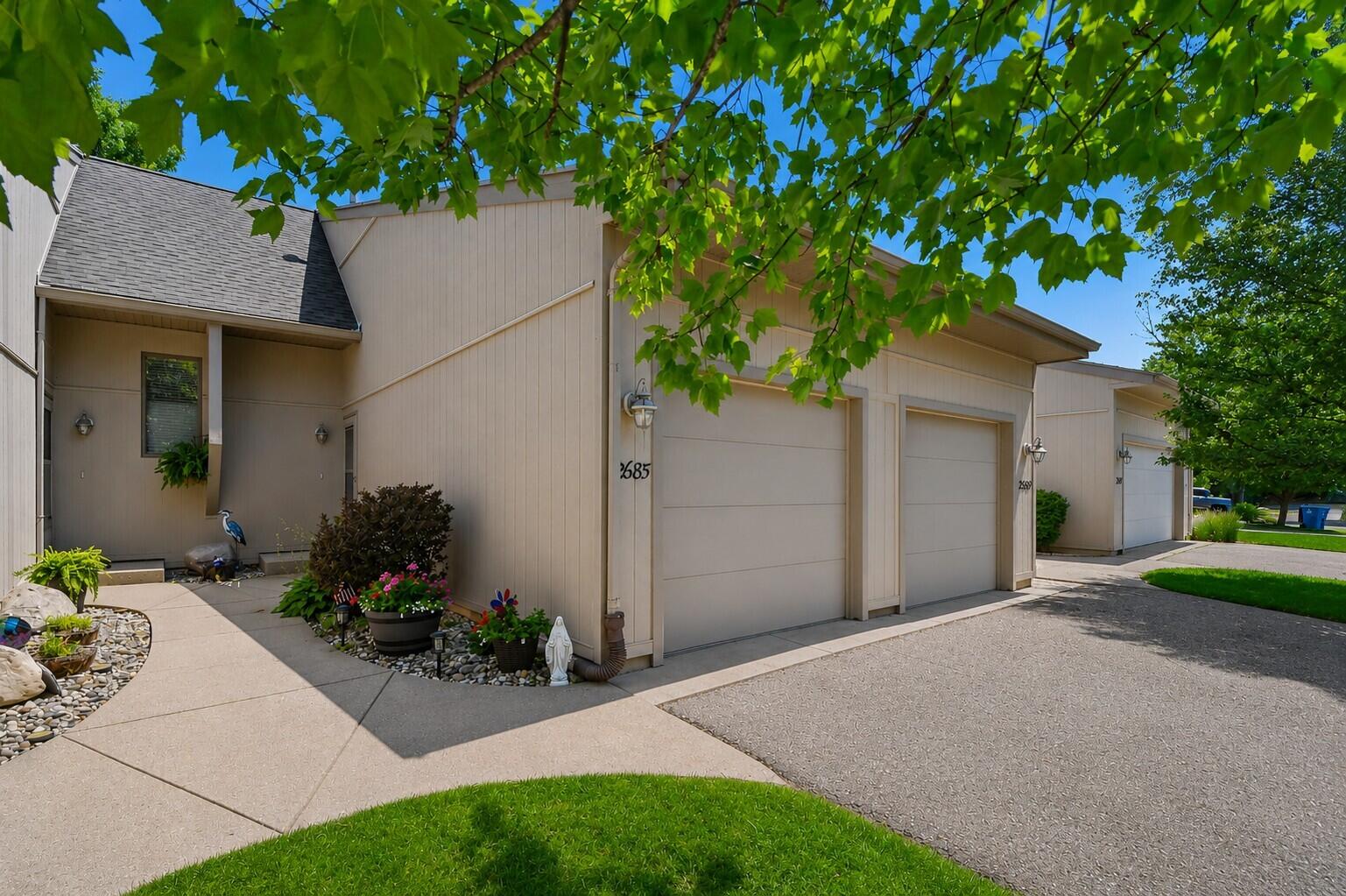 2685 Limestone Lane NE Grand Rapids MI 49525