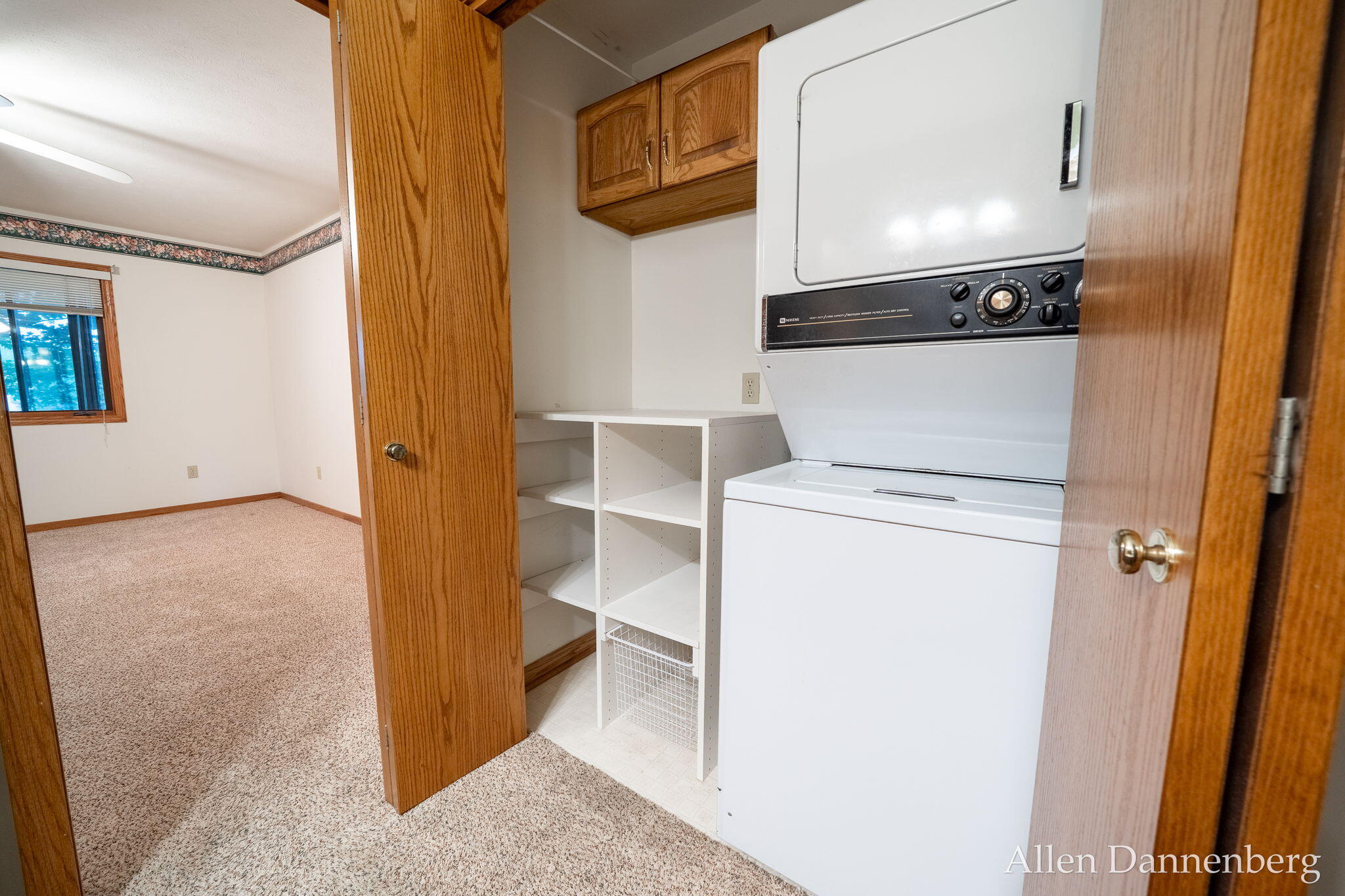 1946 Lakeview Drive Zeeland MI 49464