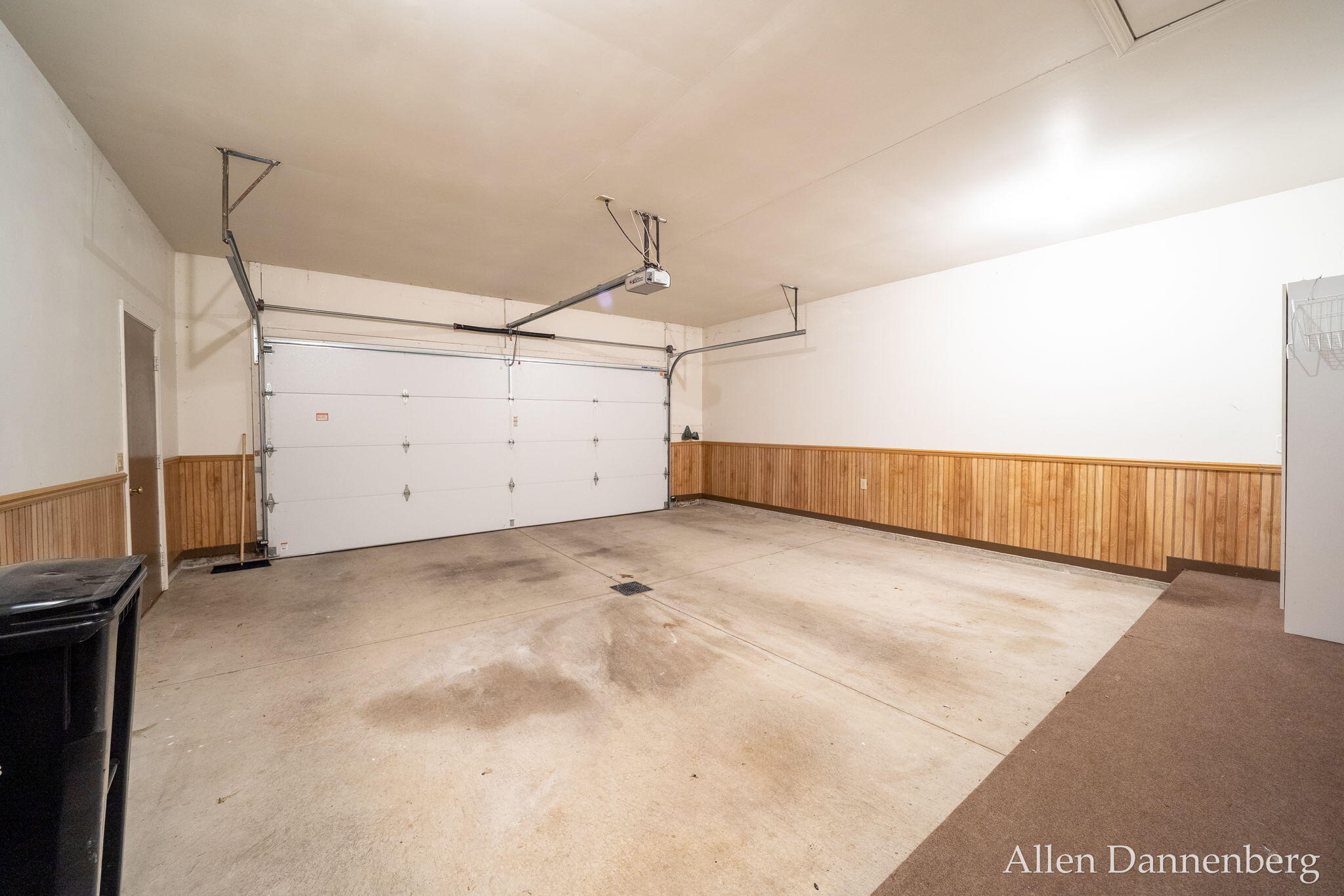 1946 Lakeview Drive Zeeland MI 49464