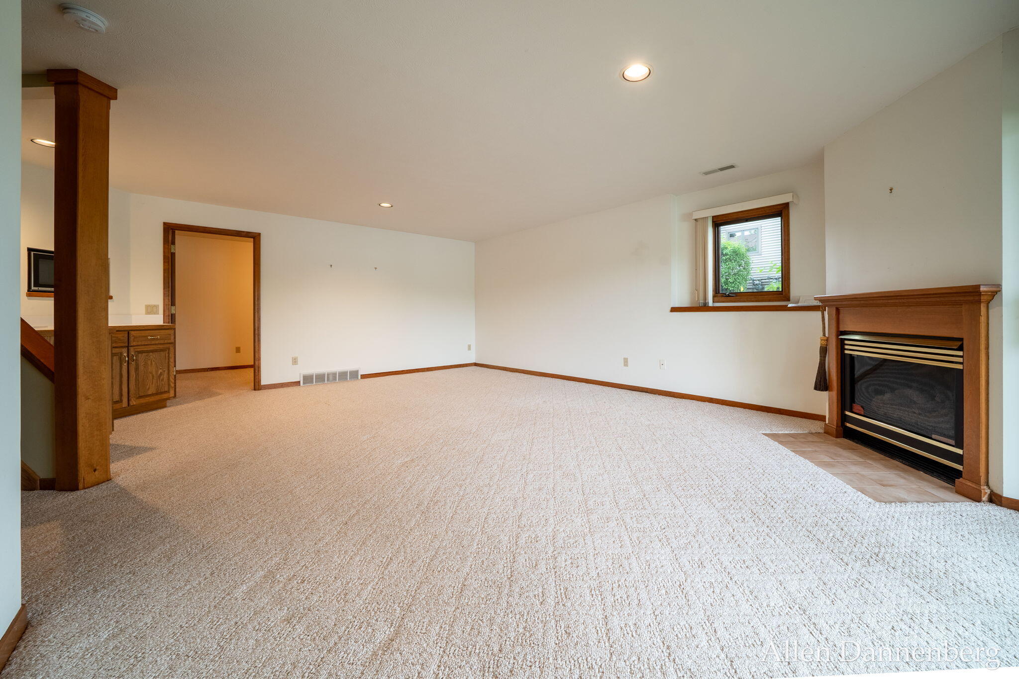 1946 Lakeview Drive Zeeland MI 49464