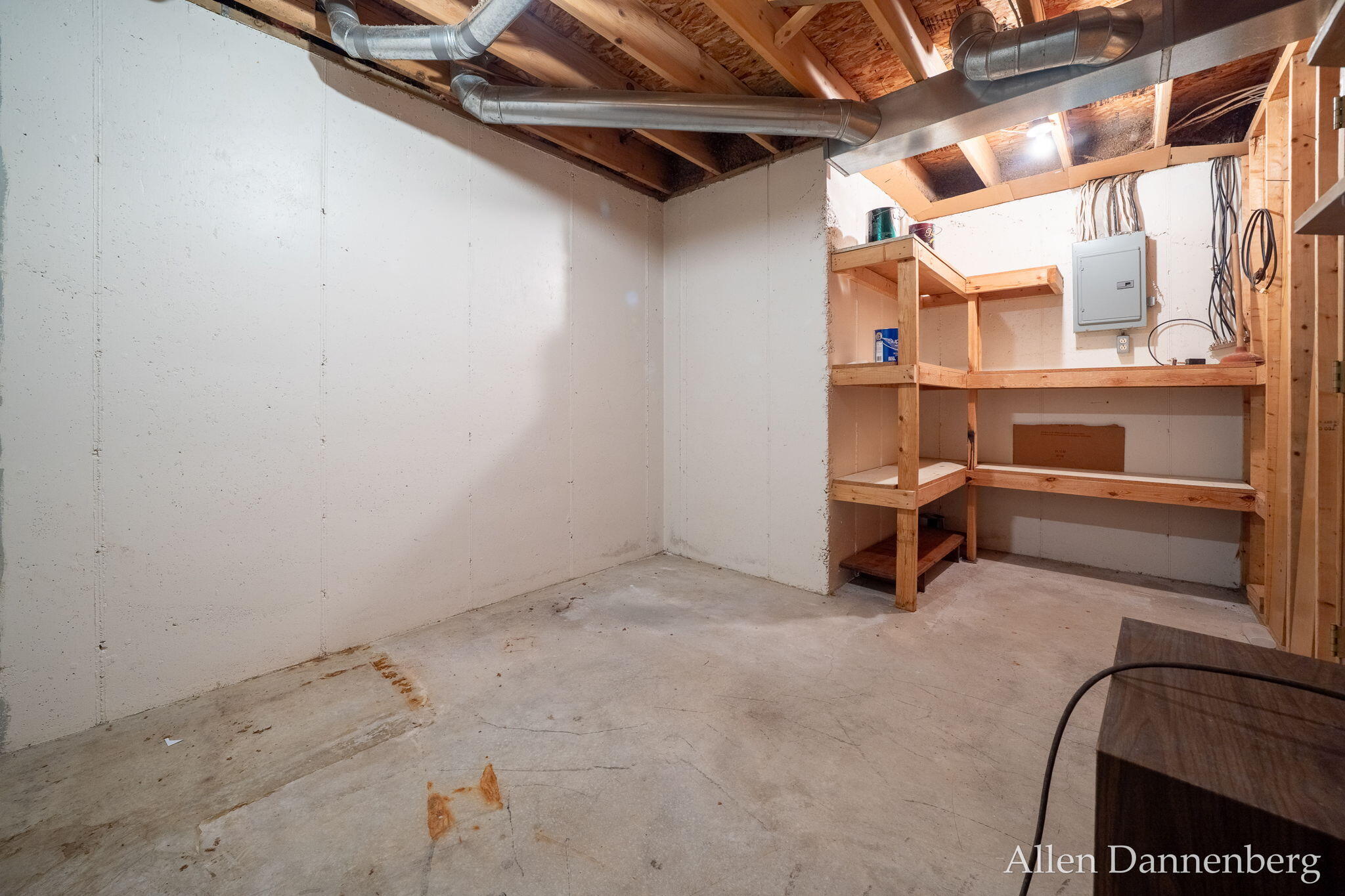 1946 Lakeview Drive Zeeland MI 49464
