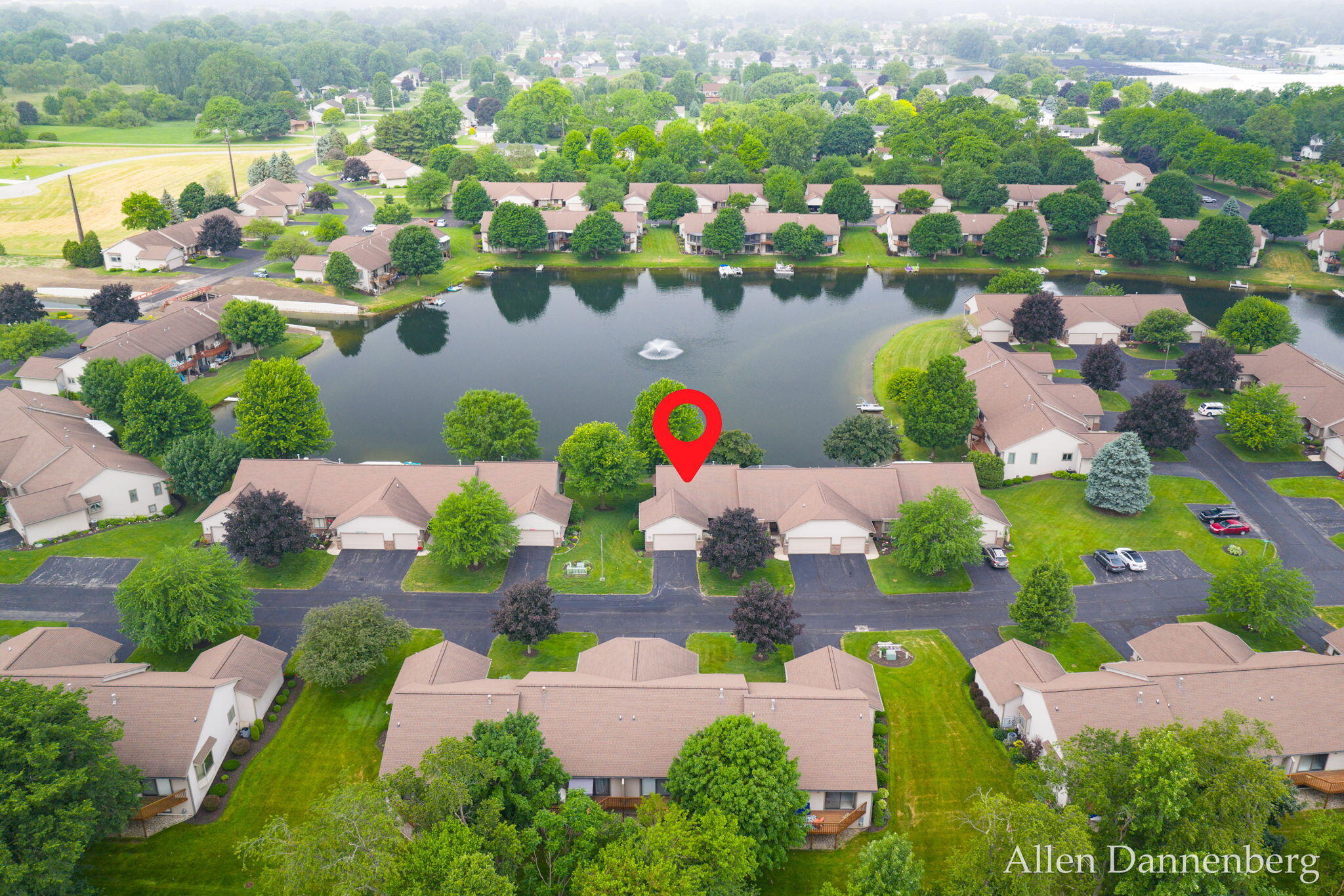 1946 Lakeview Drive Zeeland MI 49464