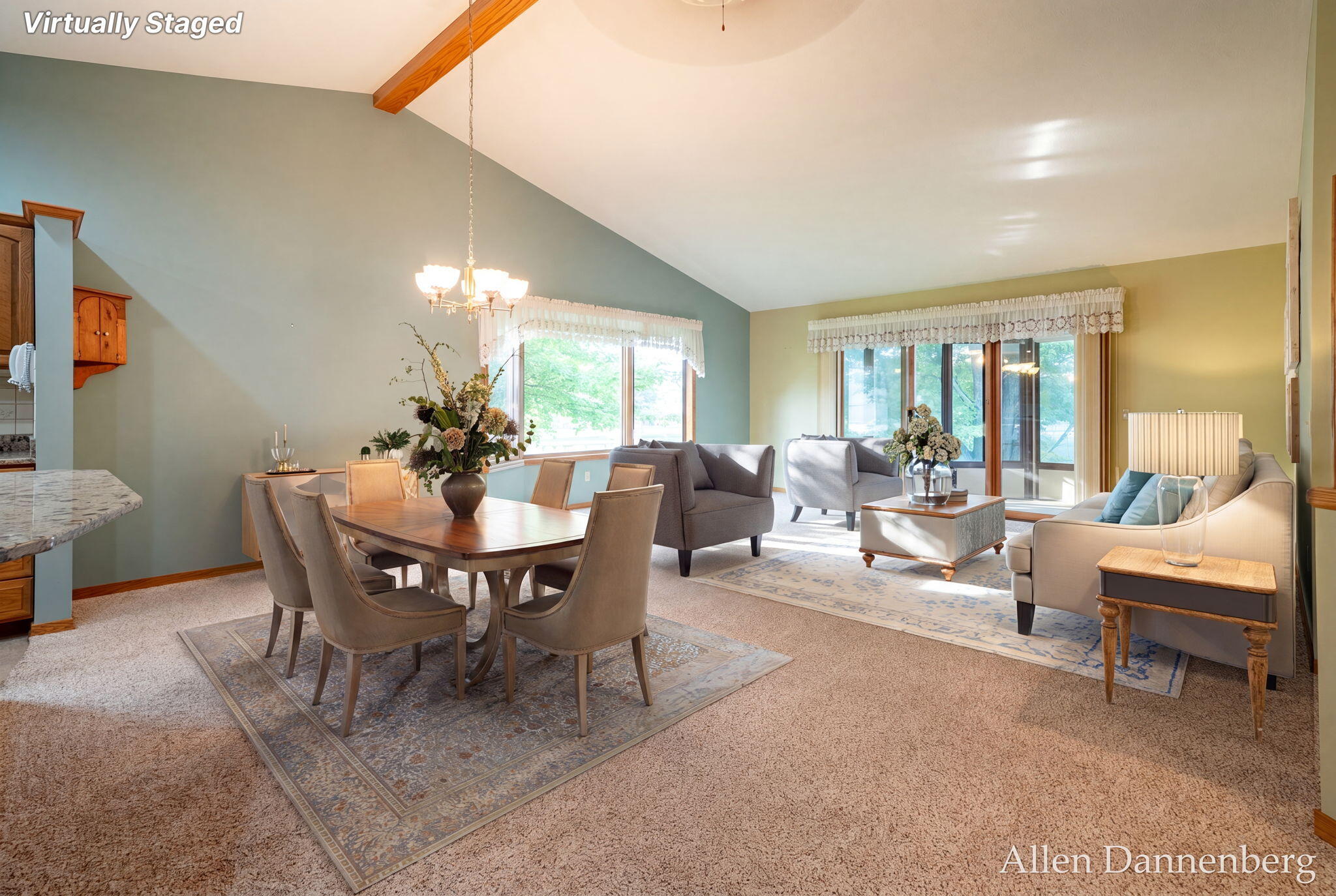1946 Lakeview Drive Zeeland MI 49464