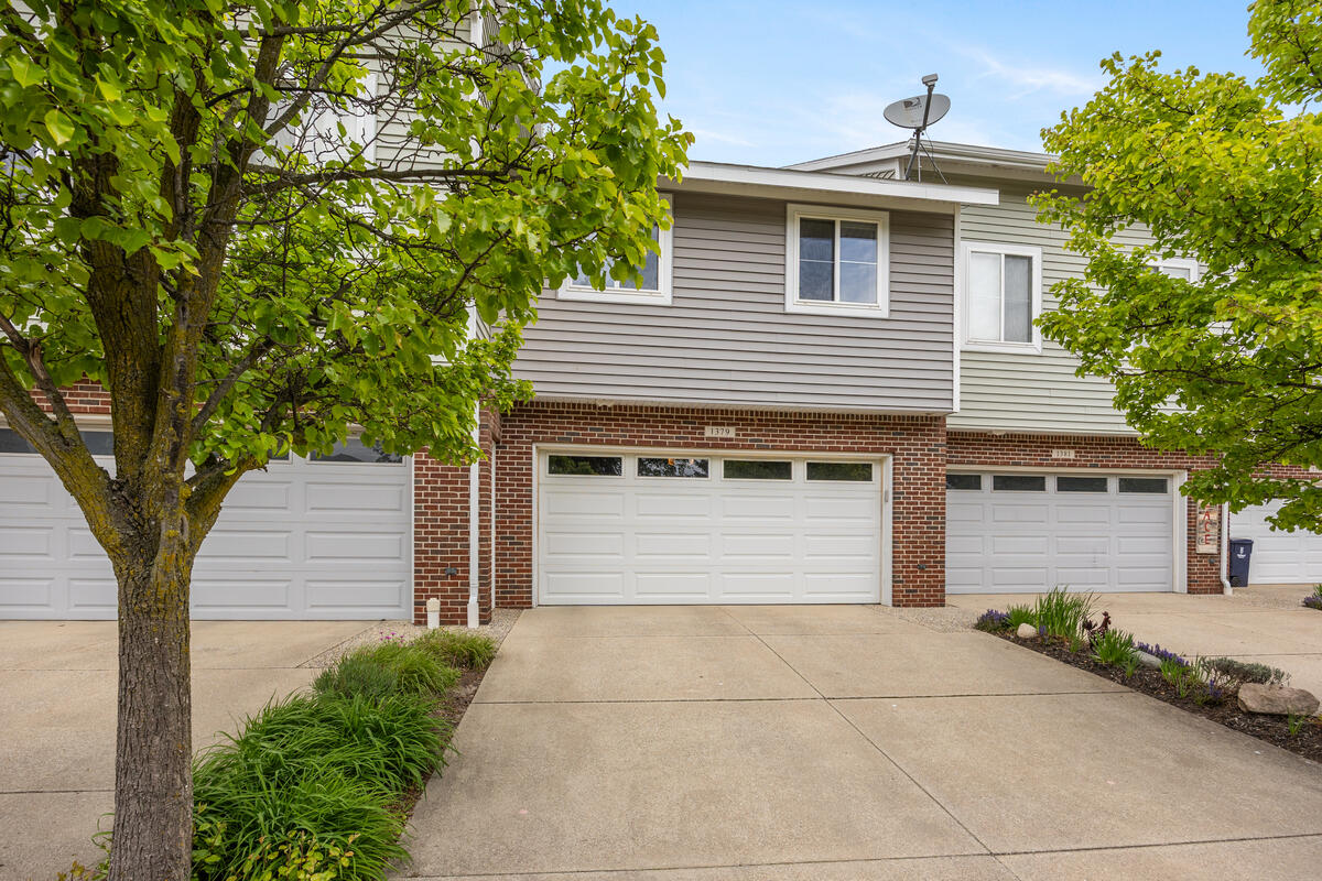 1379 Quarterline Cmns Holland MI 49423