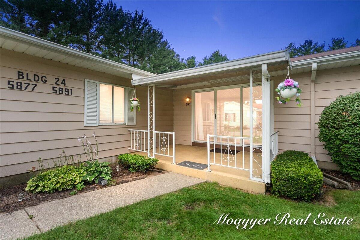 5891 Leisure S Drive SE Grand Rapids MI 49548