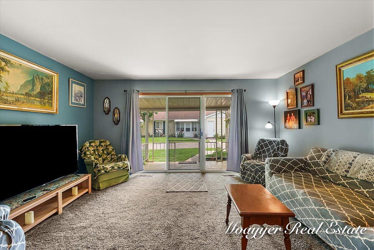 5891 Leisure S Drive SE Grand Rapids MI 49548