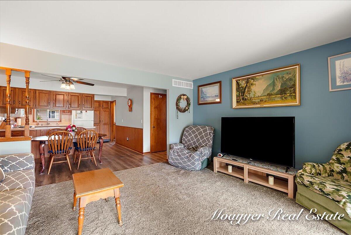 5891 Leisure S Drive SE Grand Rapids MI 49548