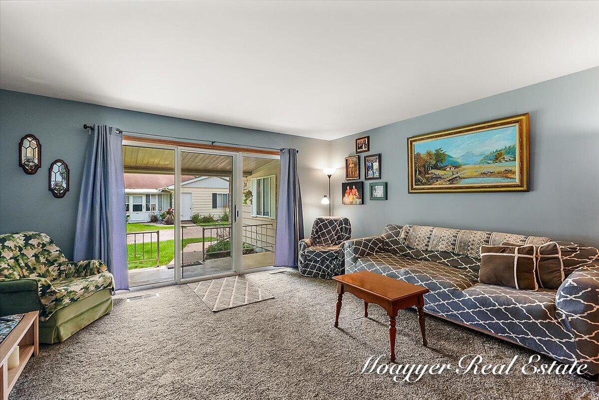 5891 Leisure S Drive SE Grand Rapids MI 49548