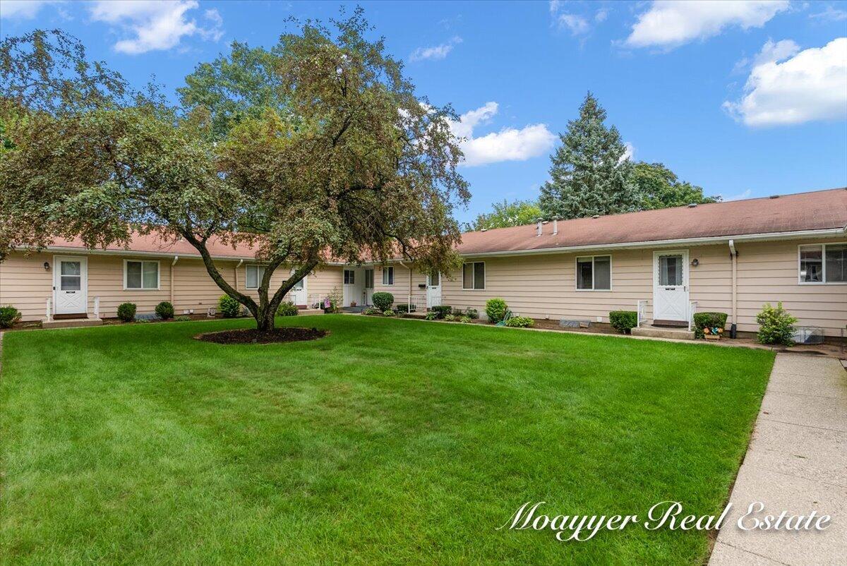 5891 Leisure S Drive SE Grand Rapids MI 49548