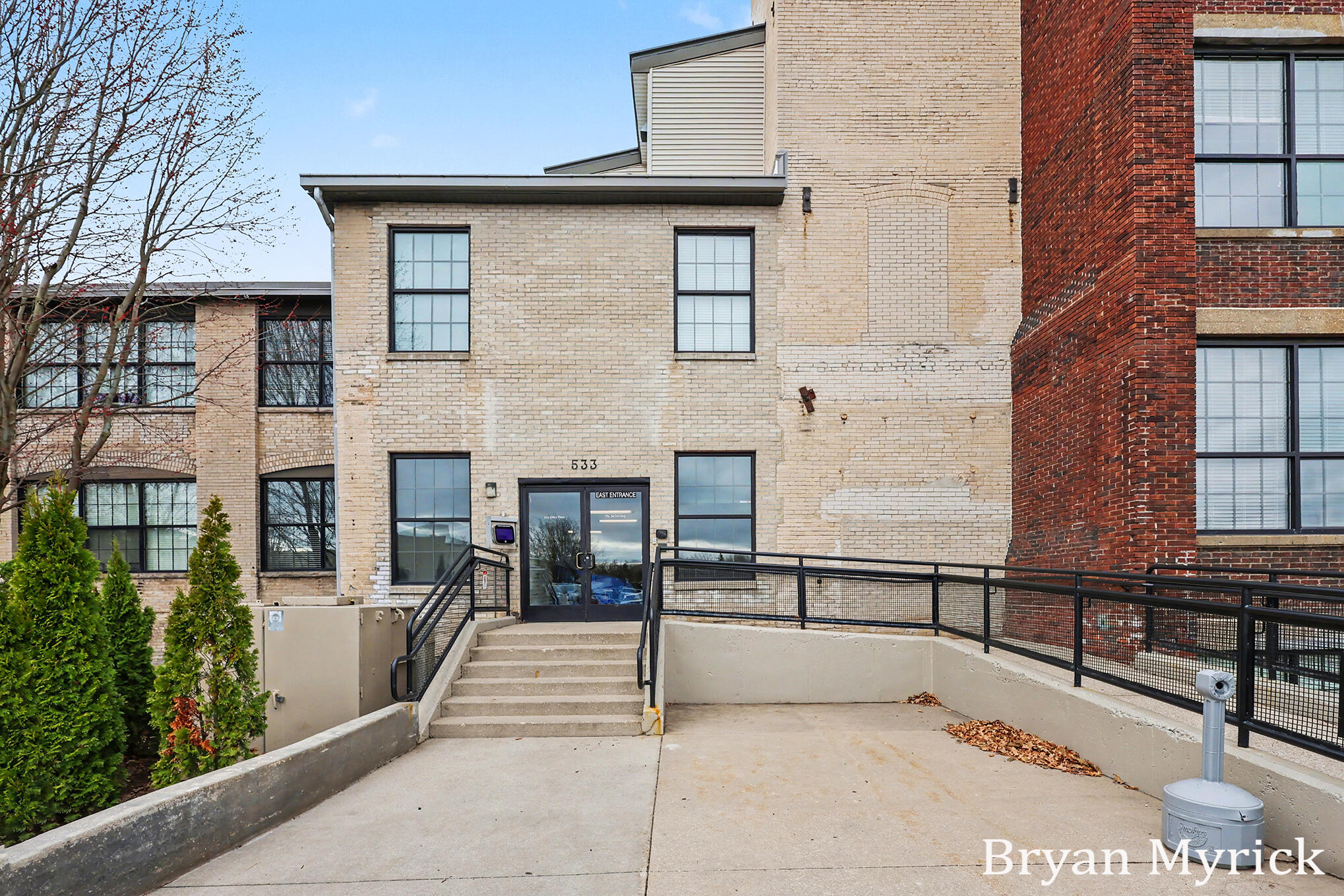 533 Columbia Avenue Holland MI 49423