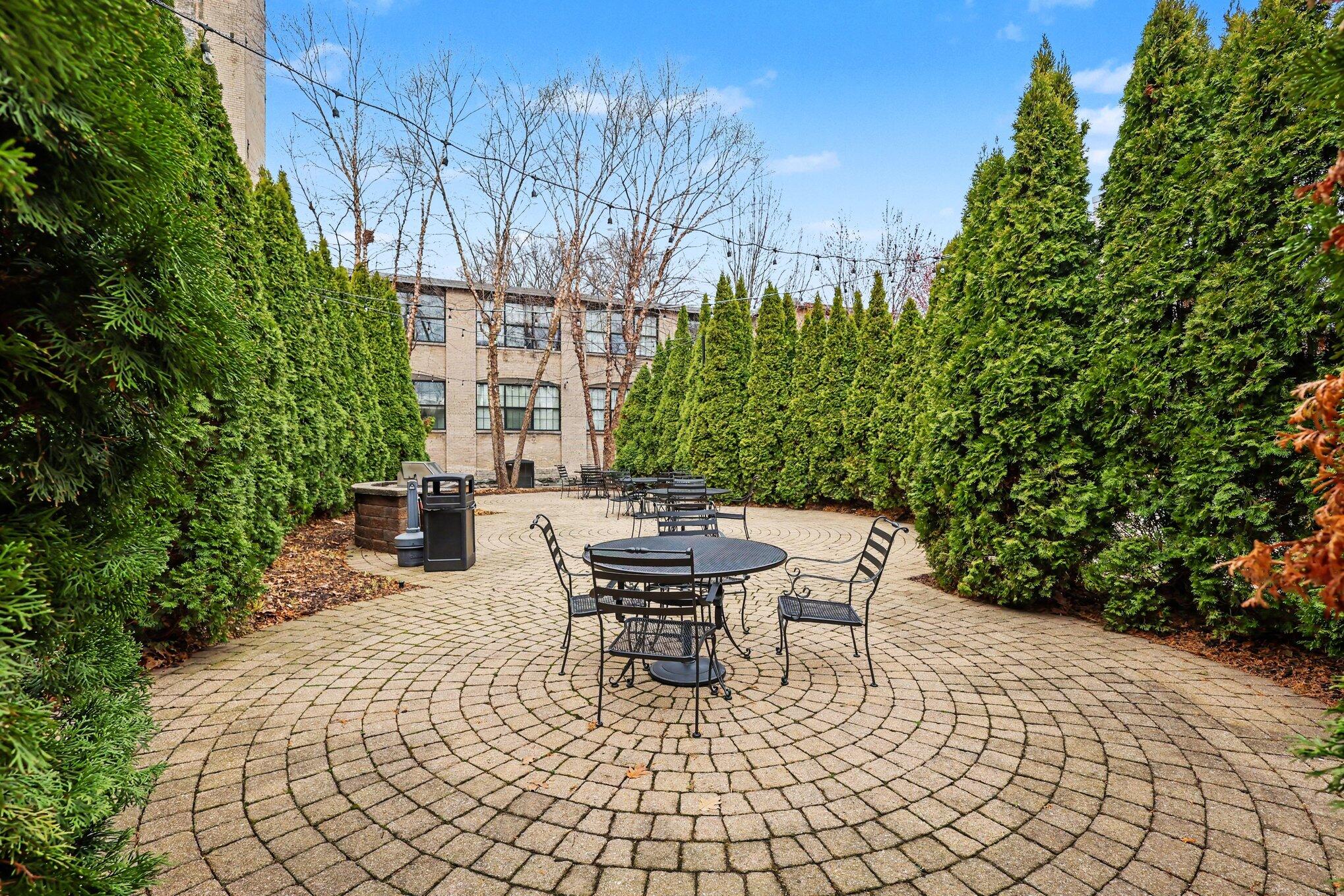 533 Columbia Avenue Holland MI 49423