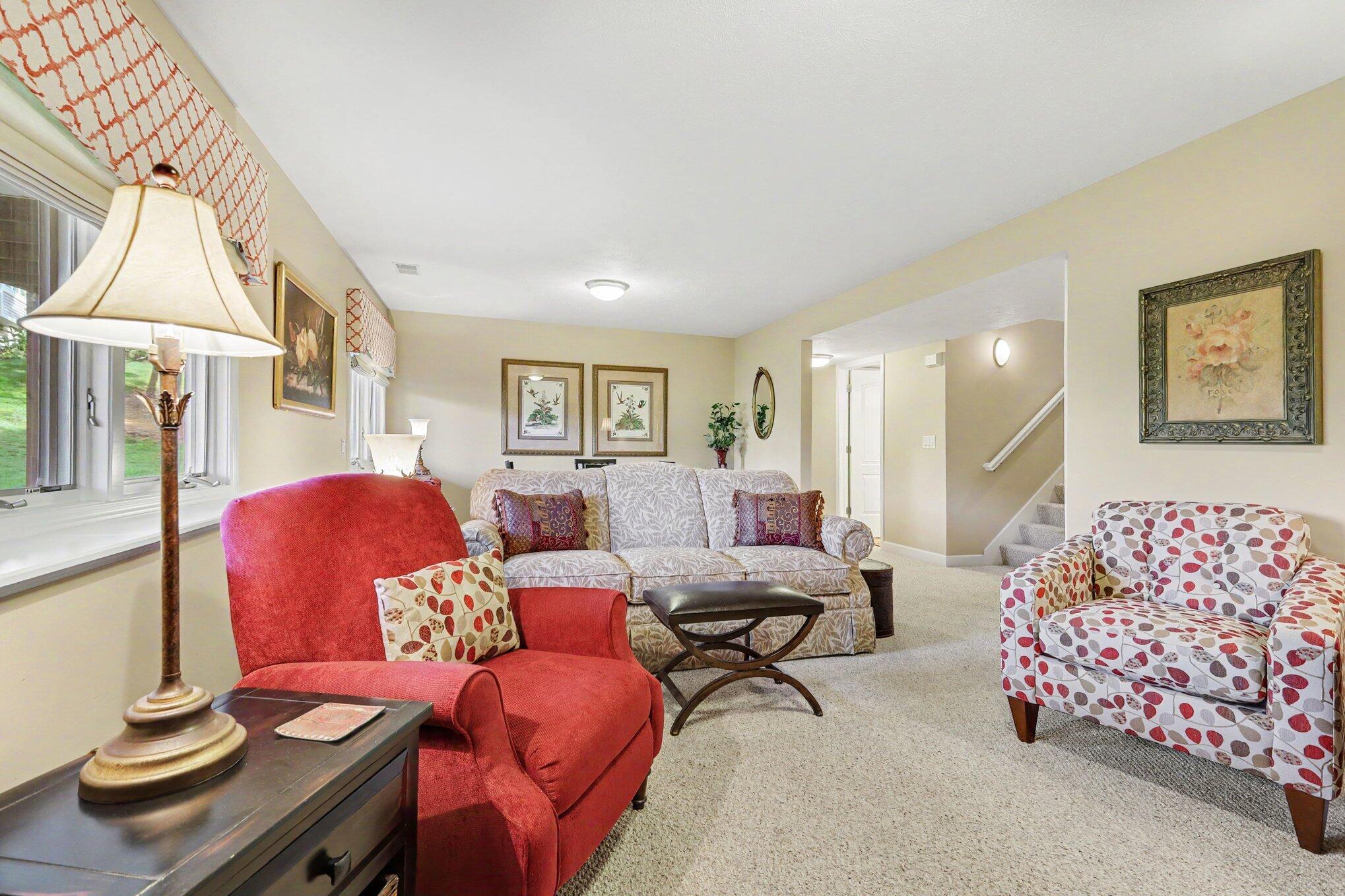3886 Pemberton Drive SE Grand Rapids MI 49508