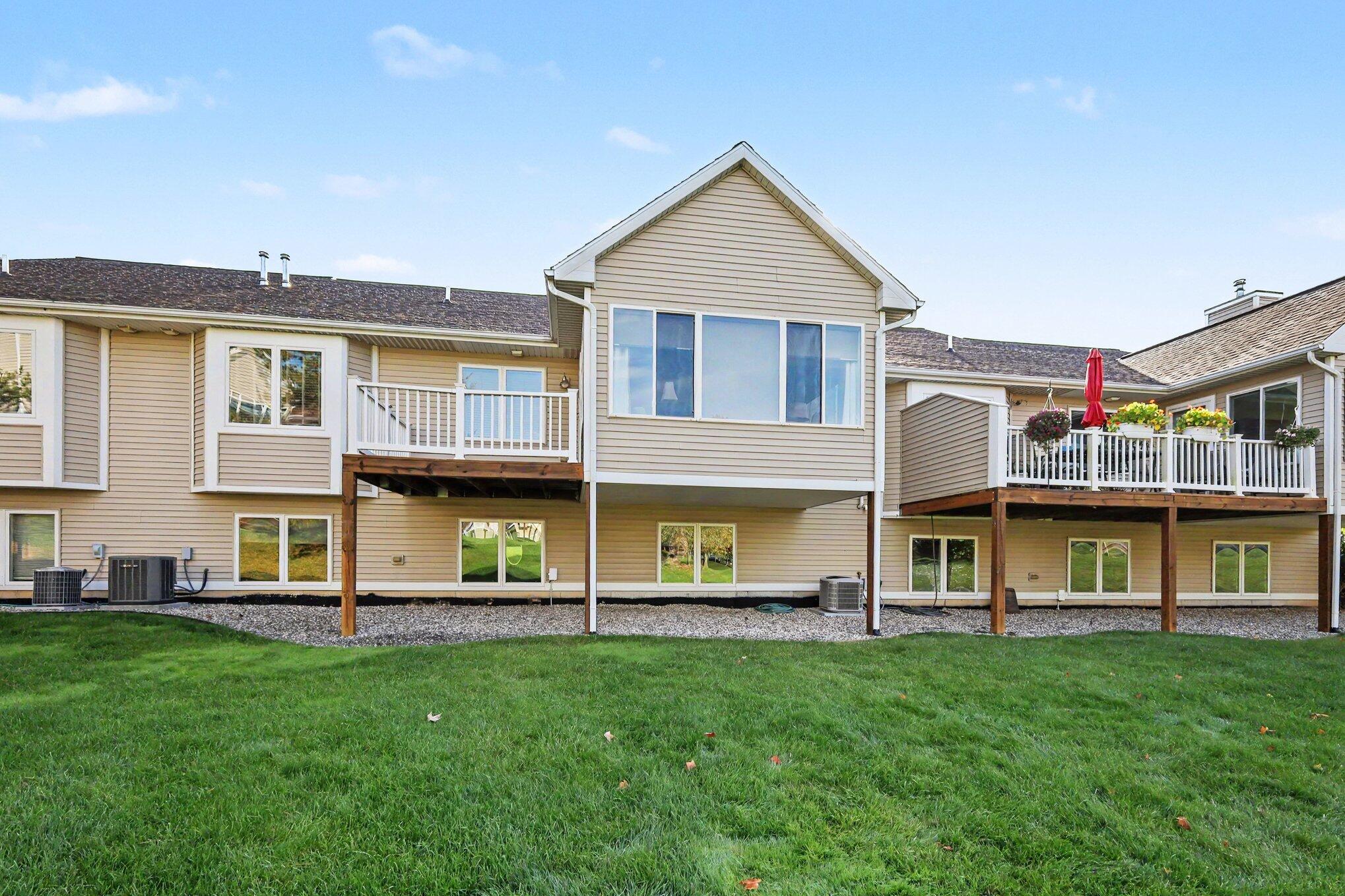 3886 Pemberton Drive SE Grand Rapids MI 49508