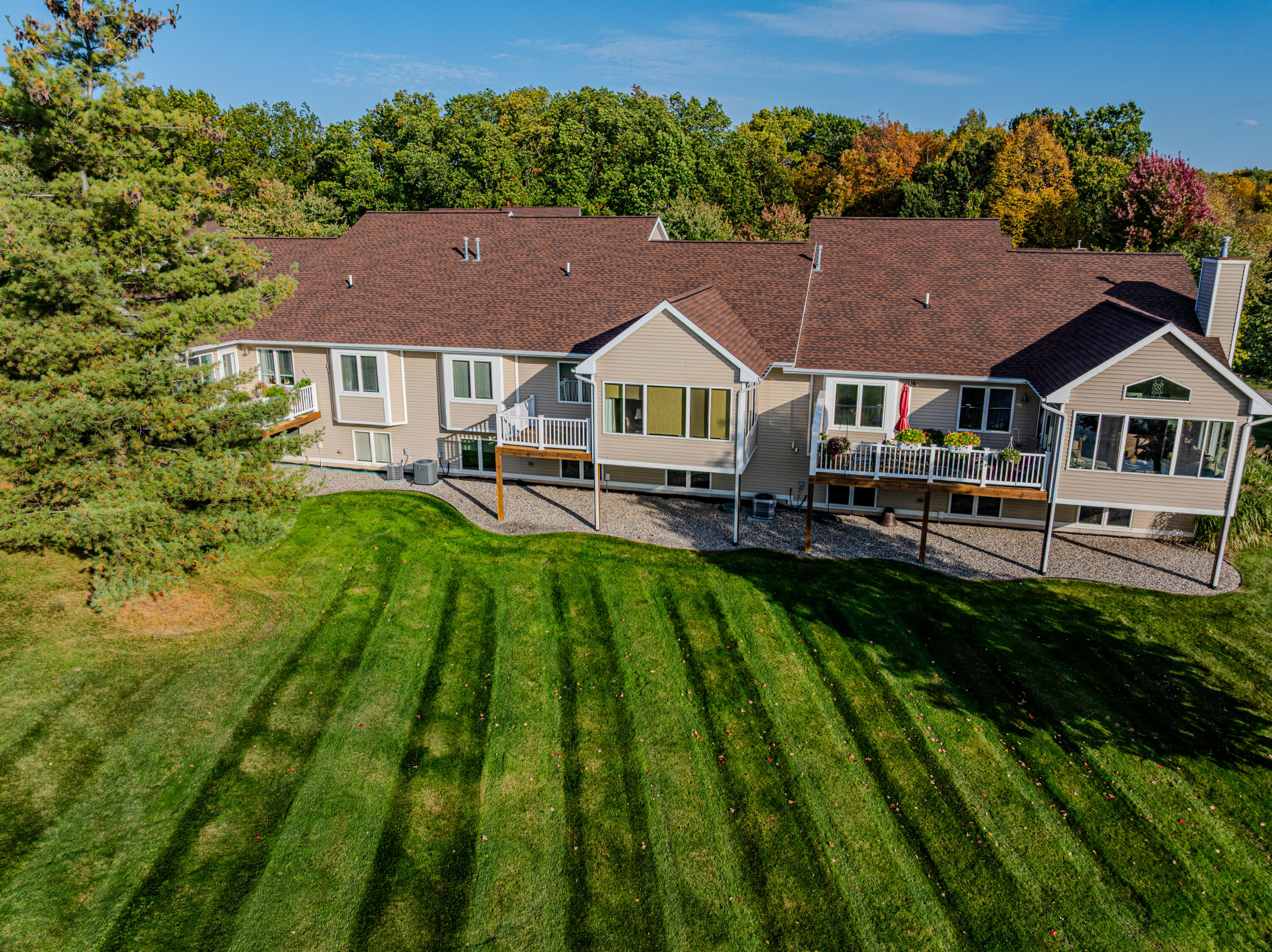 3886 Pemberton Drive SE Grand Rapids MI 49508