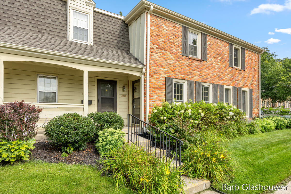 2519 Abbington Drive SE Grand Rapids MI 49506