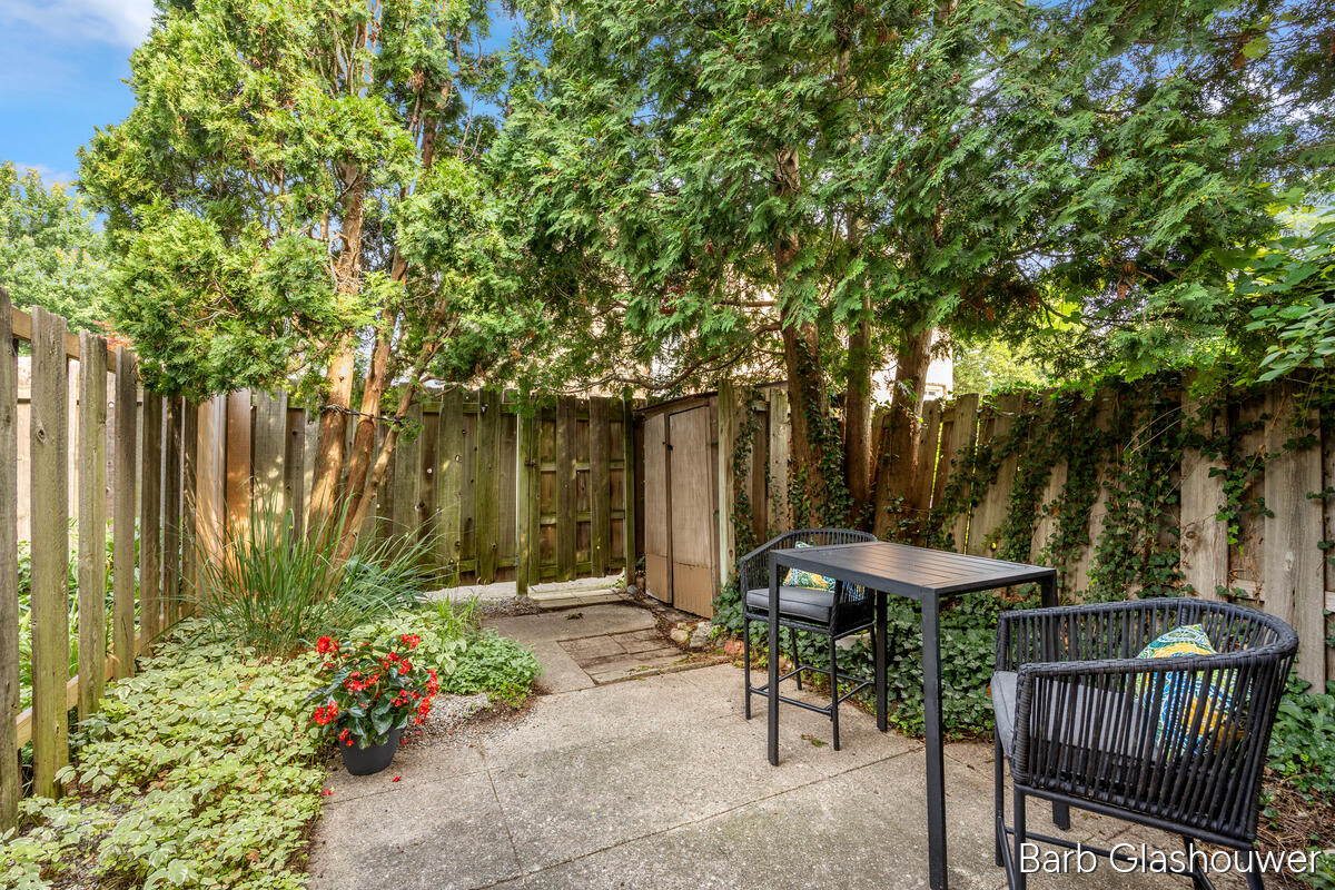 2519 Abbington Drive SE Grand Rapids MI 49506