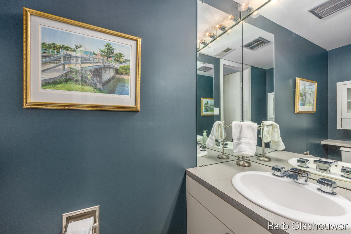 2519 Abbington Drive SE Grand Rapids MI 49506