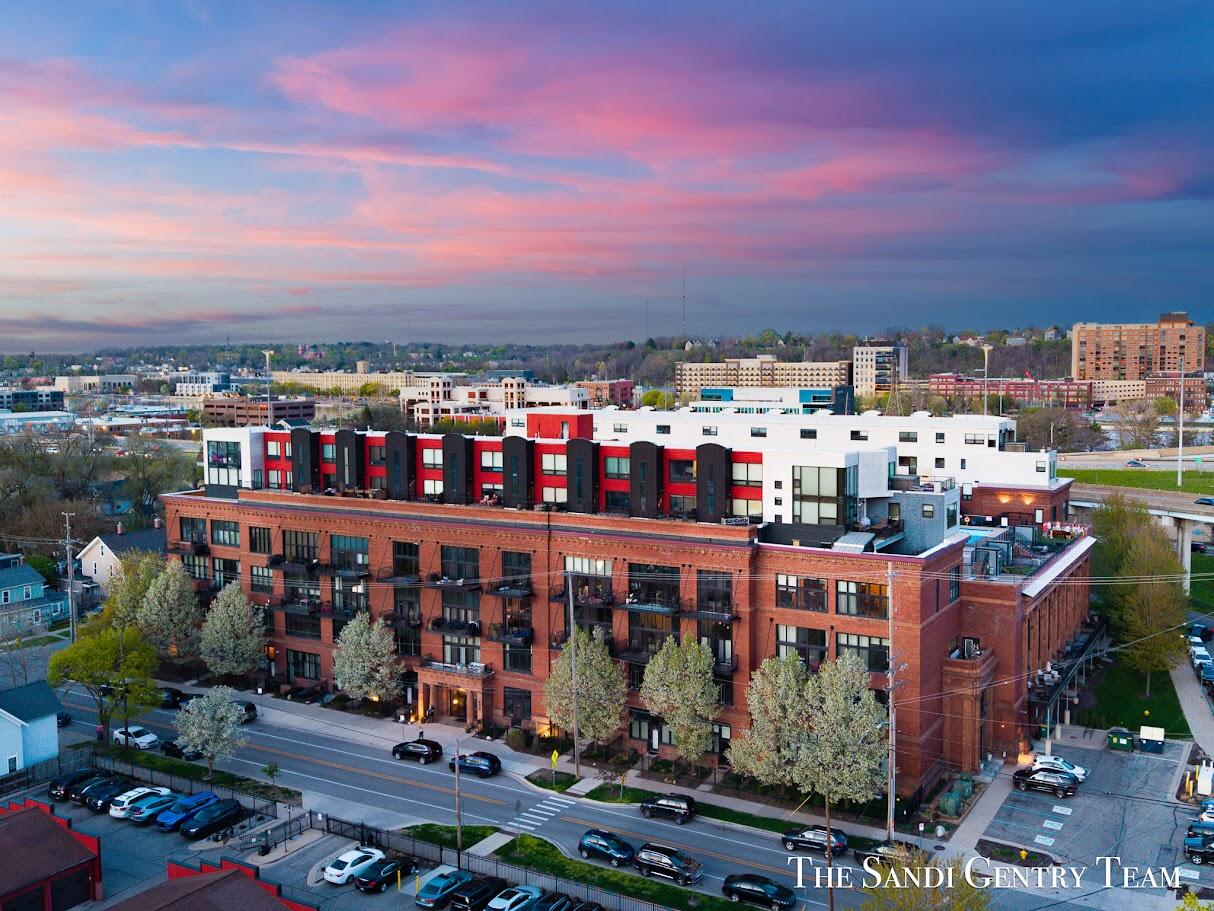 600 Broadway Avenue NW Grand Rapids MI 49504