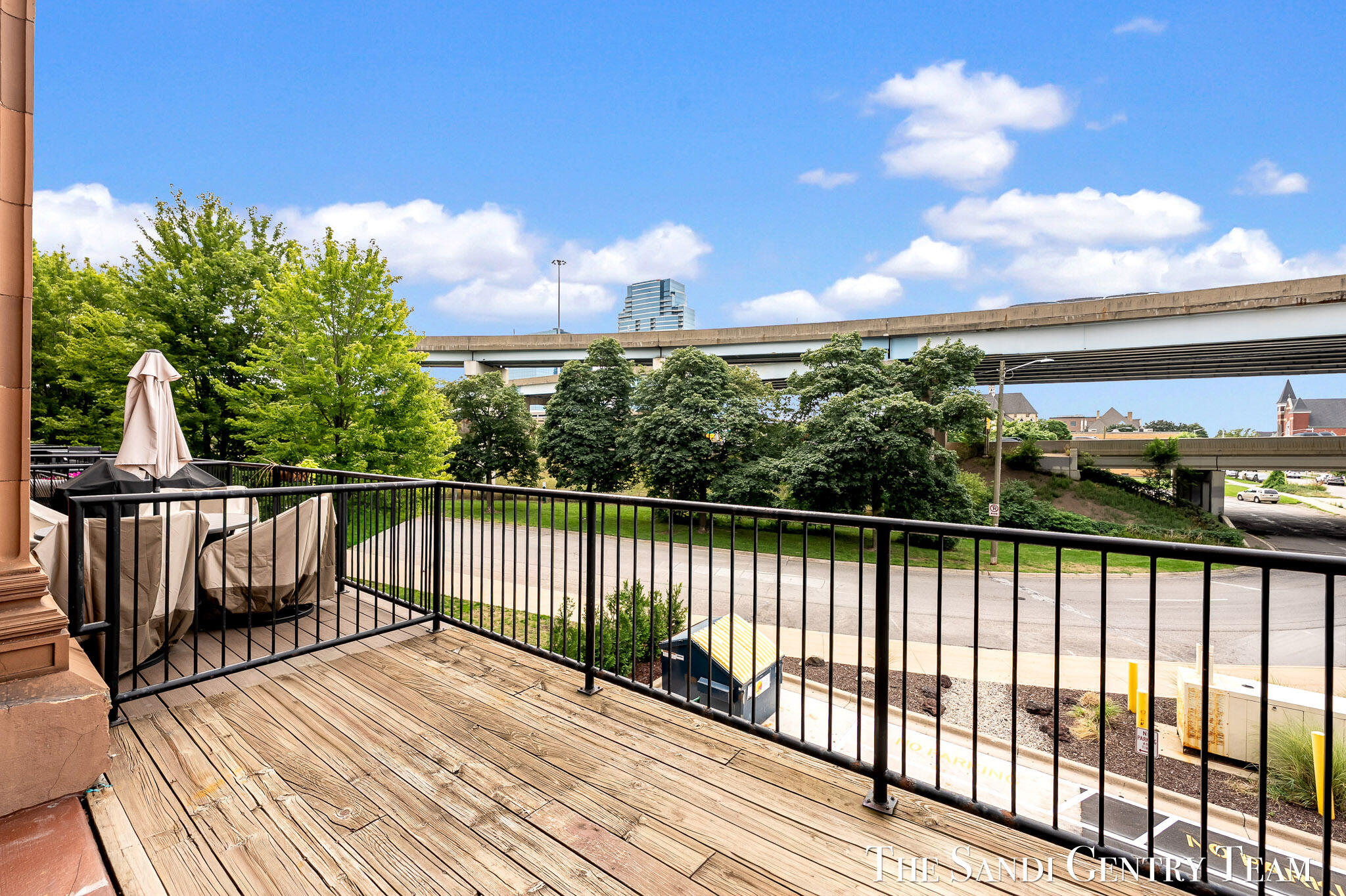 600 Broadway Avenue NW Grand Rapids MI 49504