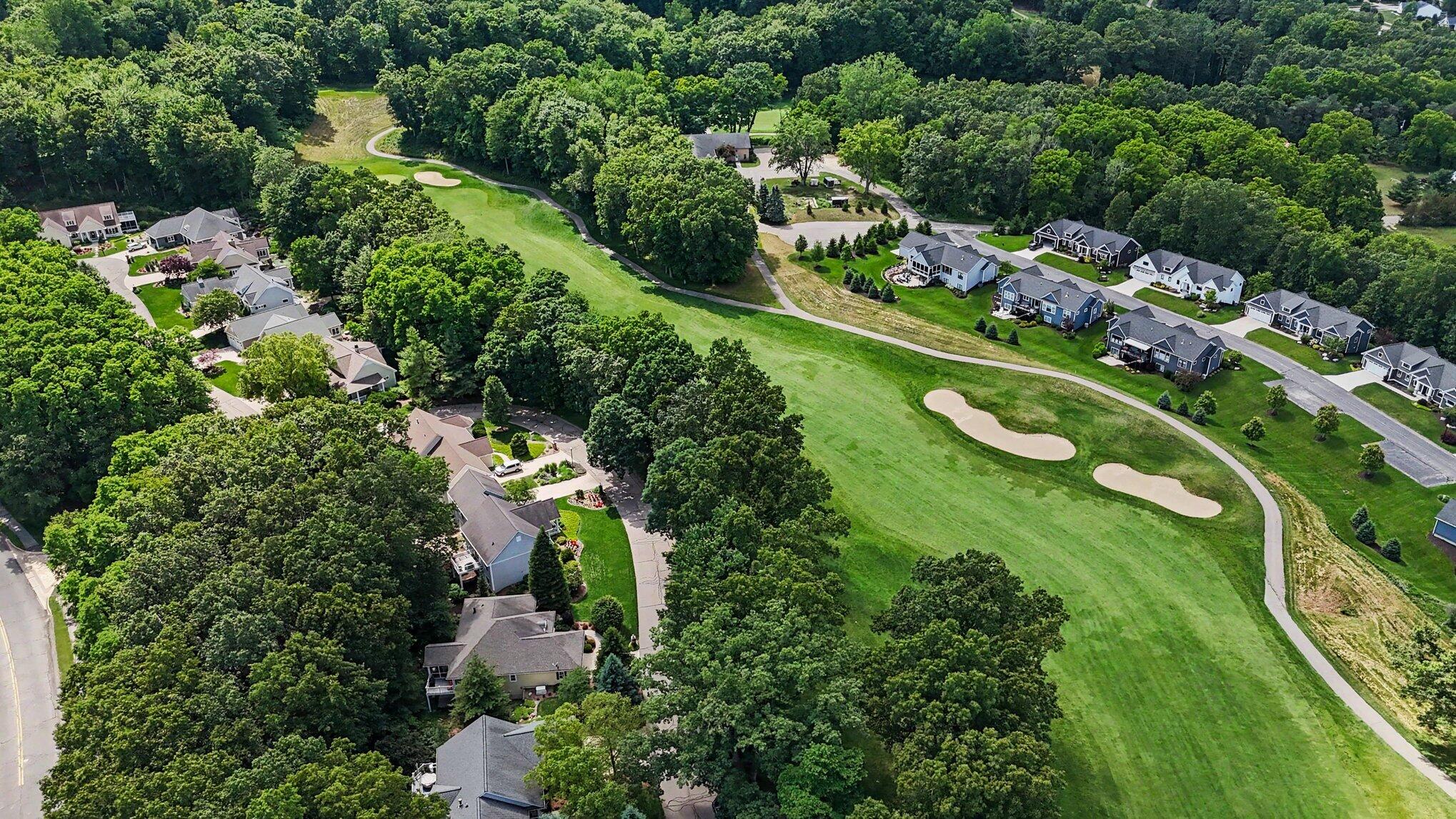 4492 Oak Arbor Drive NE Grand Rapids MI 49525