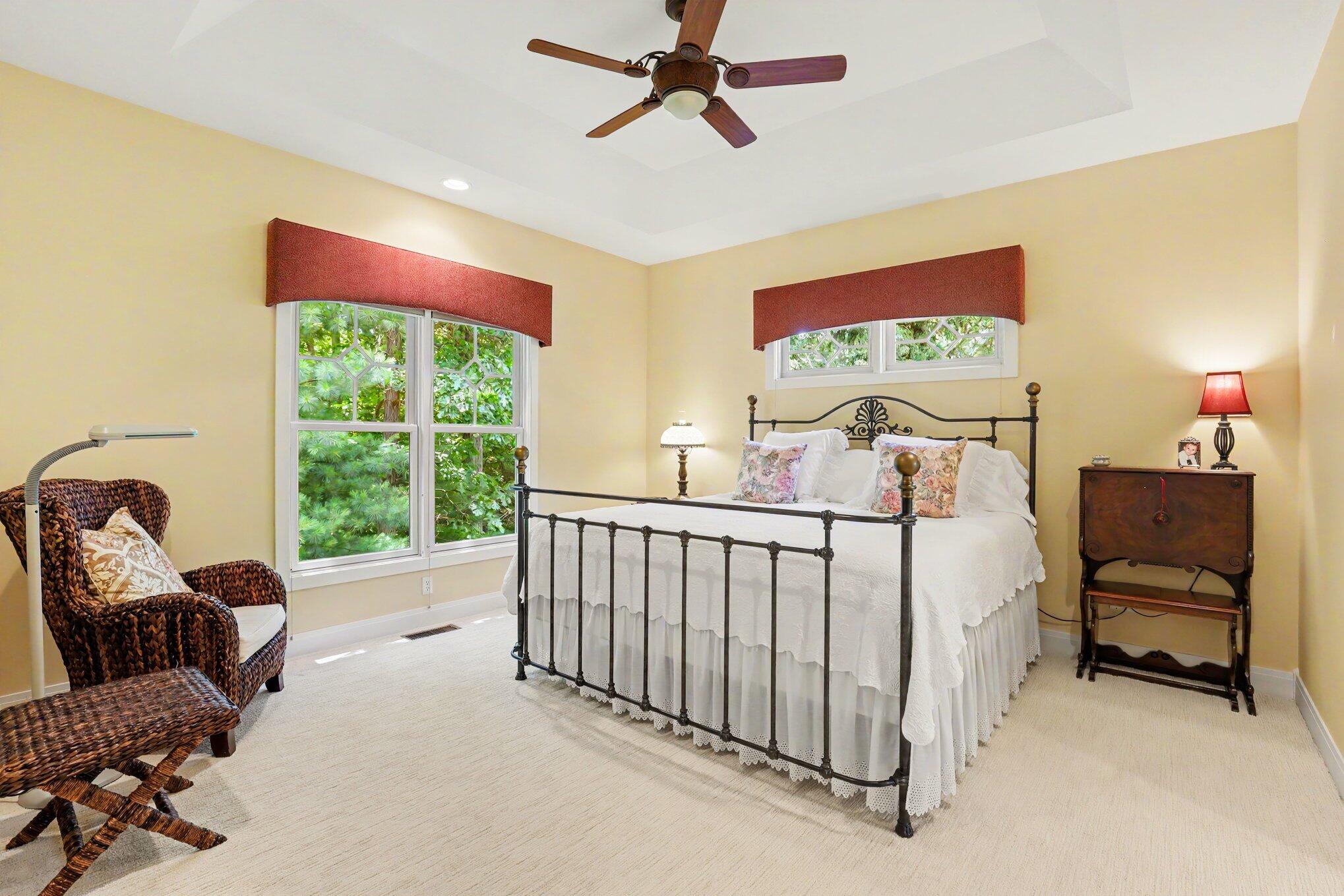4492 Oak Arbor Drive NE Grand Rapids MI 49525