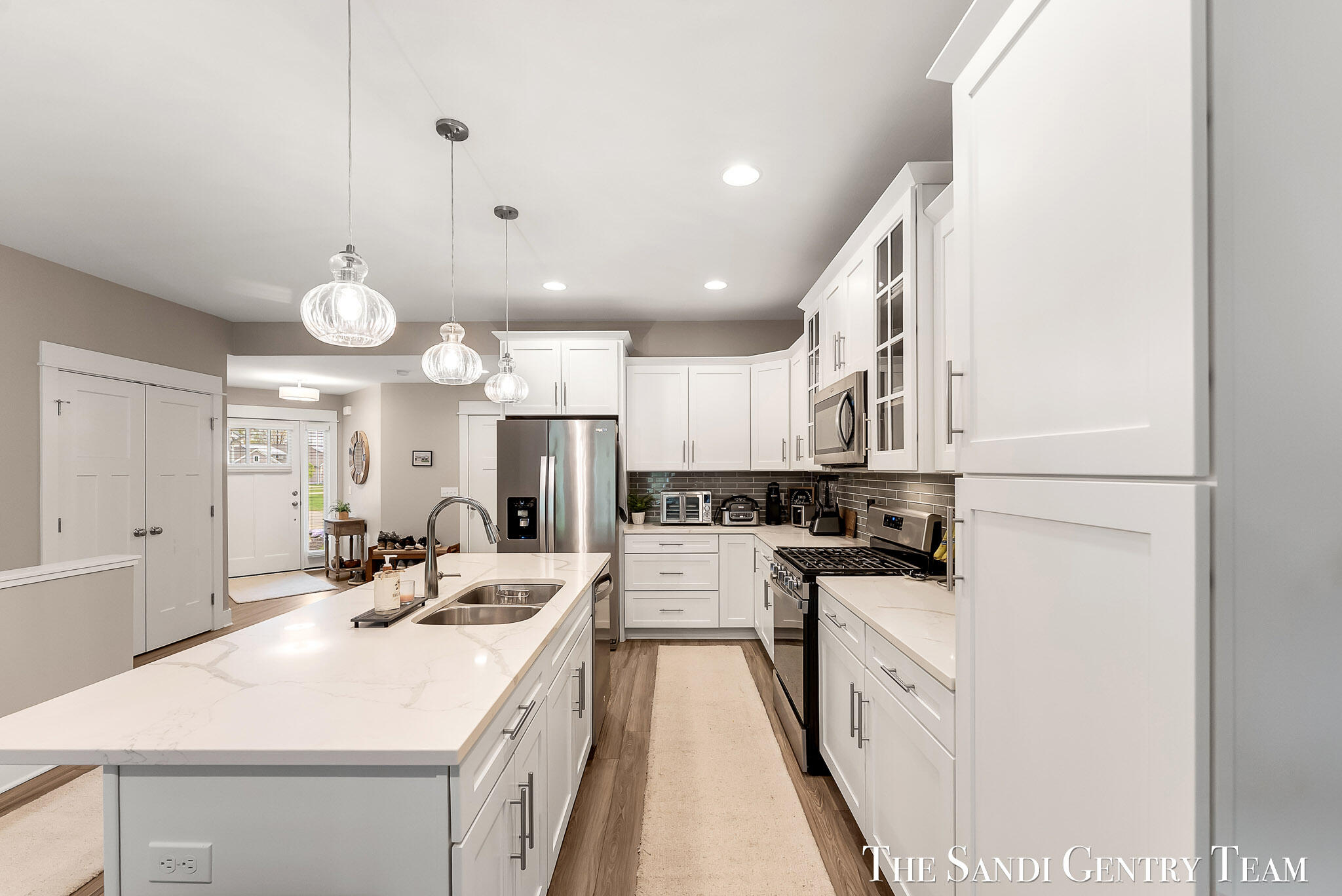 562 Riverbank Circle Zeeland MI 49464