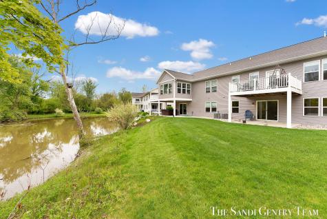 562 Riverbank Circle Zeeland MI 49464