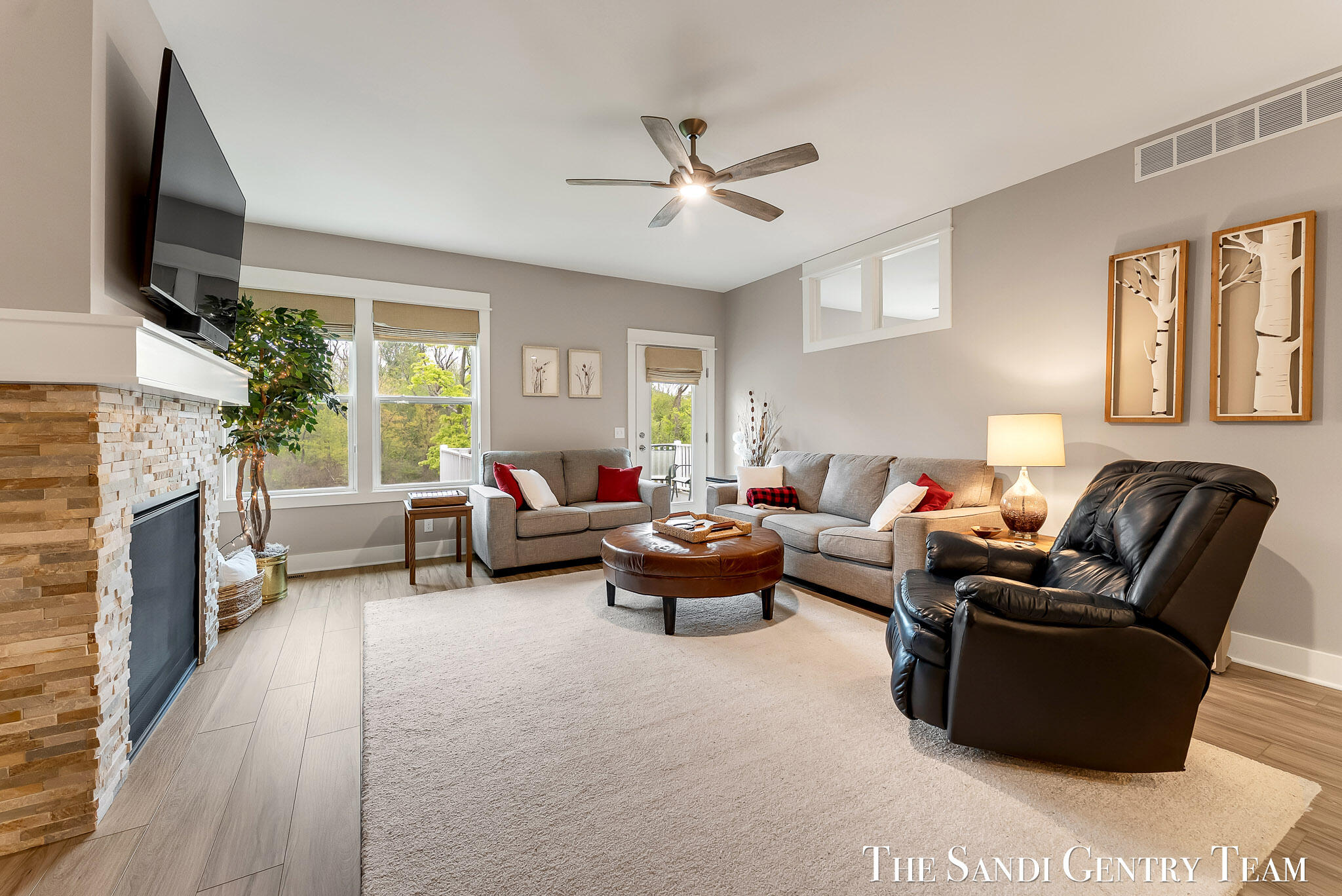 562 Riverbank Circle Zeeland MI 49464