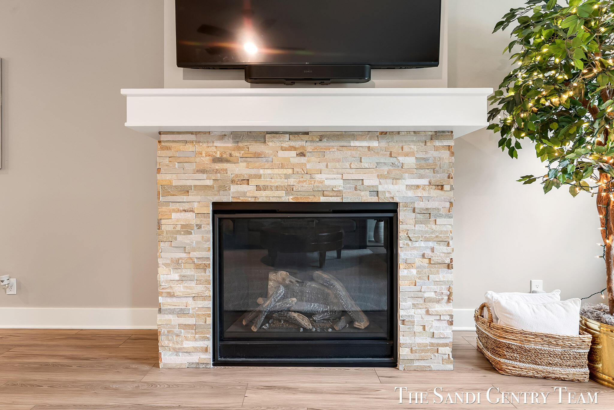 562 Riverbank Circle Zeeland MI 49464