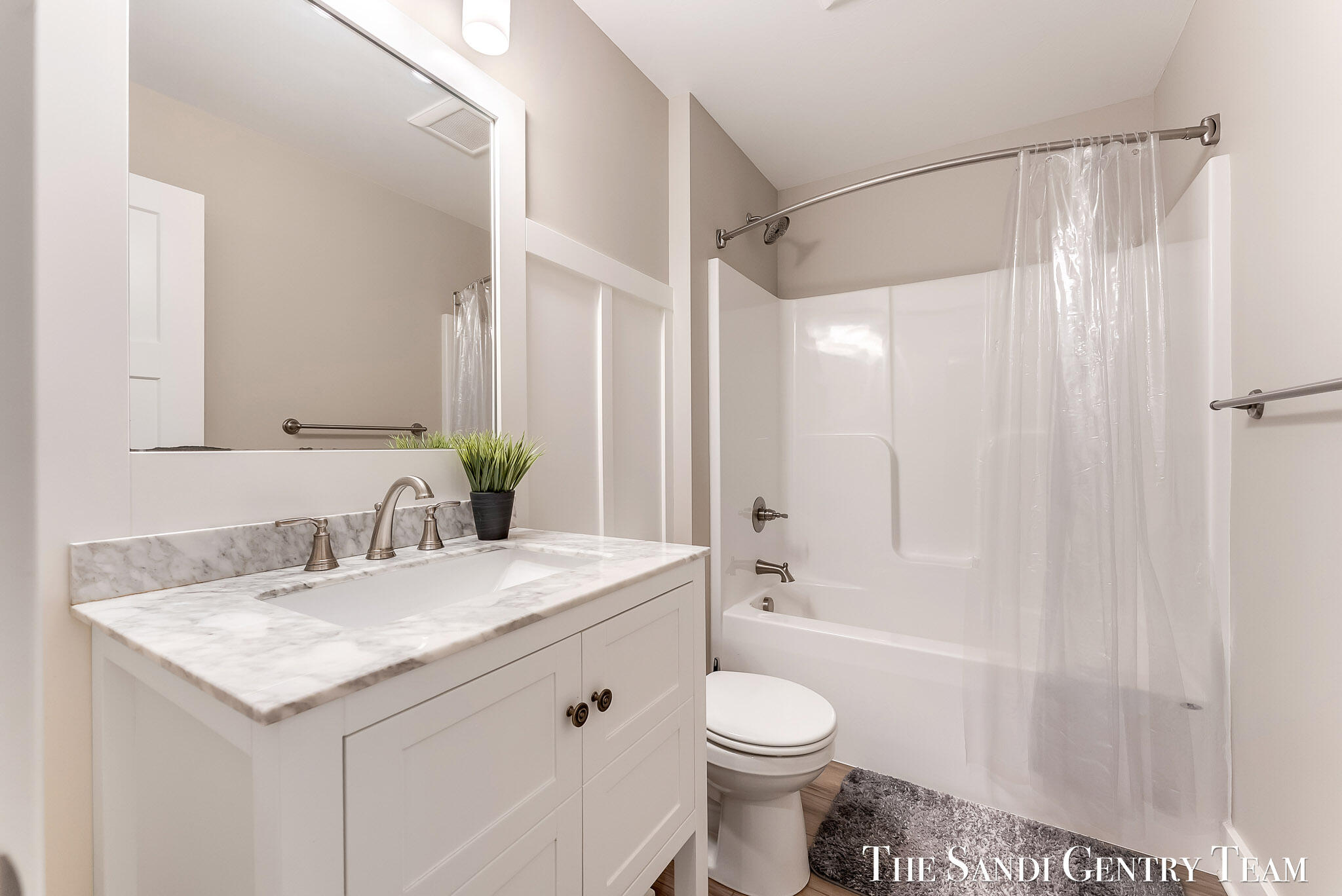562 Riverbank Circle Zeeland MI 49464