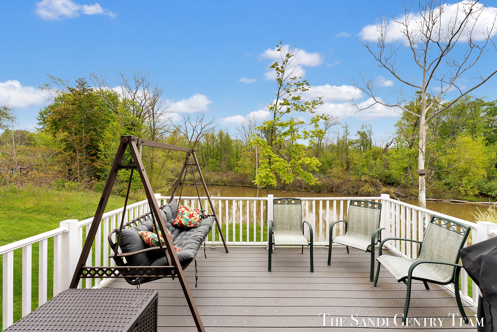 562 Riverbank Circle Zeeland MI 49464