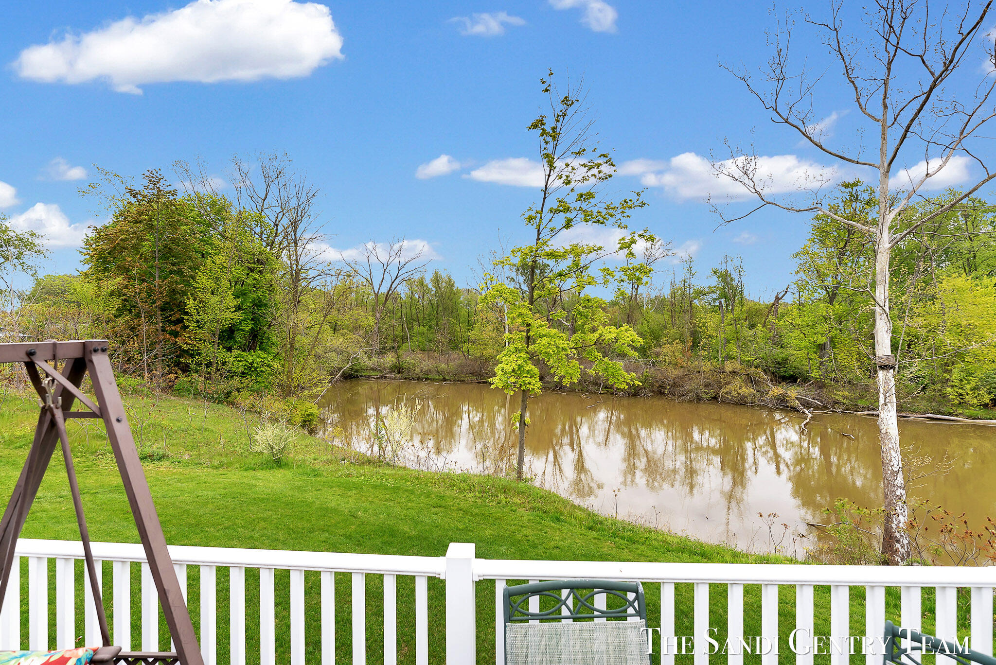 562 Riverbank Circle Zeeland MI 49464