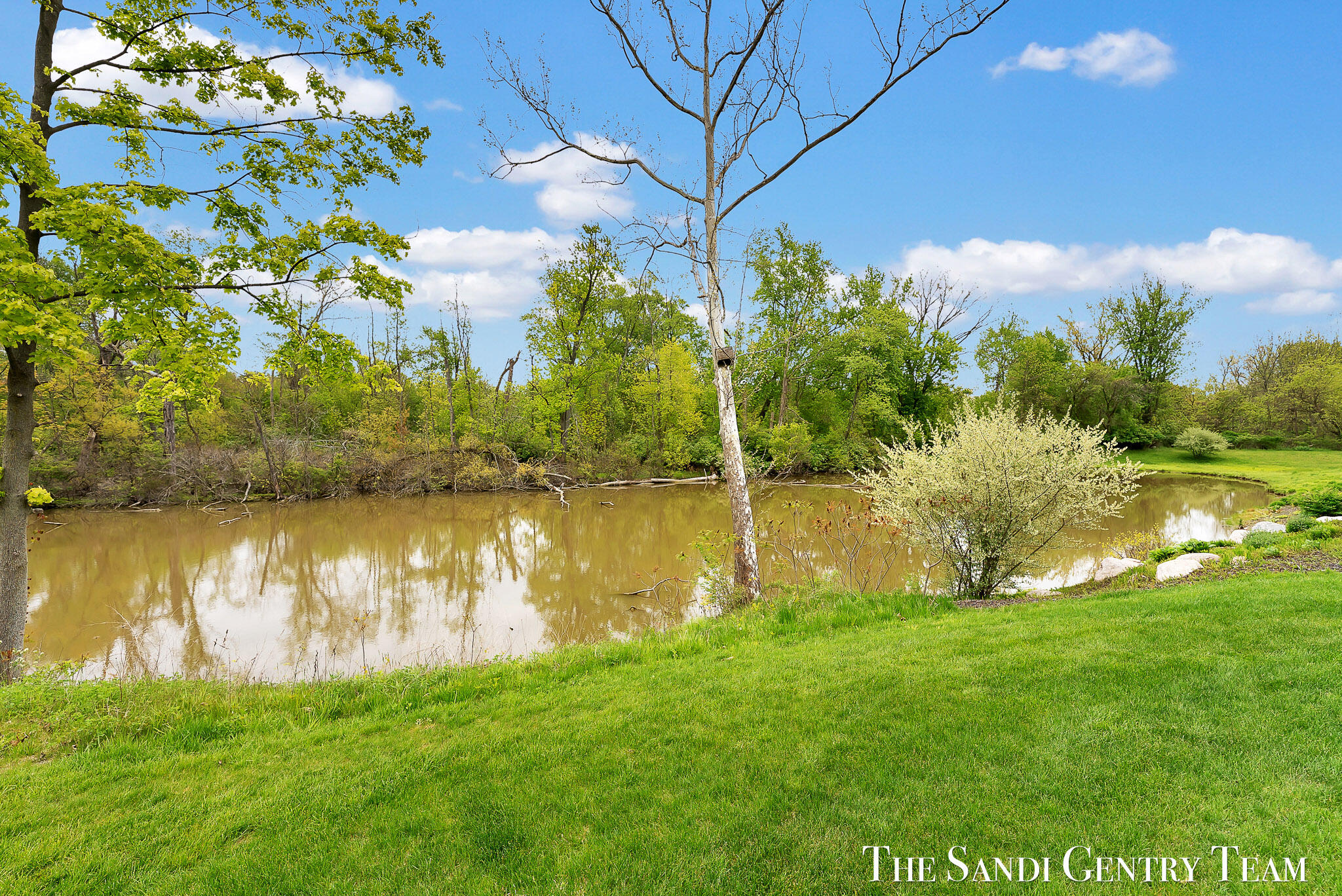 562 Riverbank Circle Zeeland MI 49464