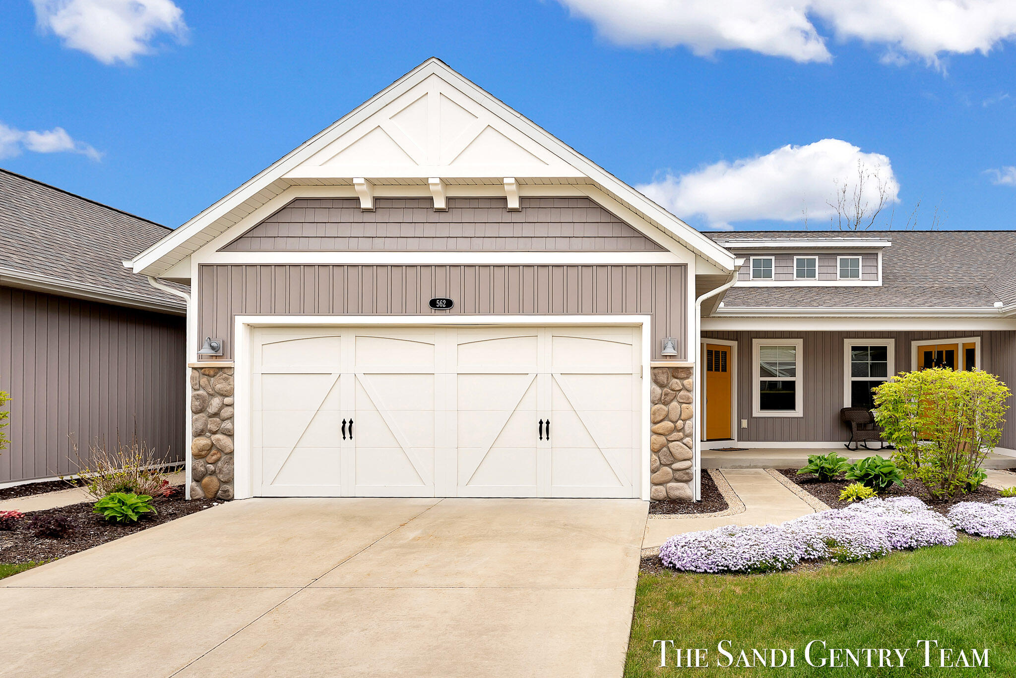 562 Riverbank Circle Zeeland MI 49464