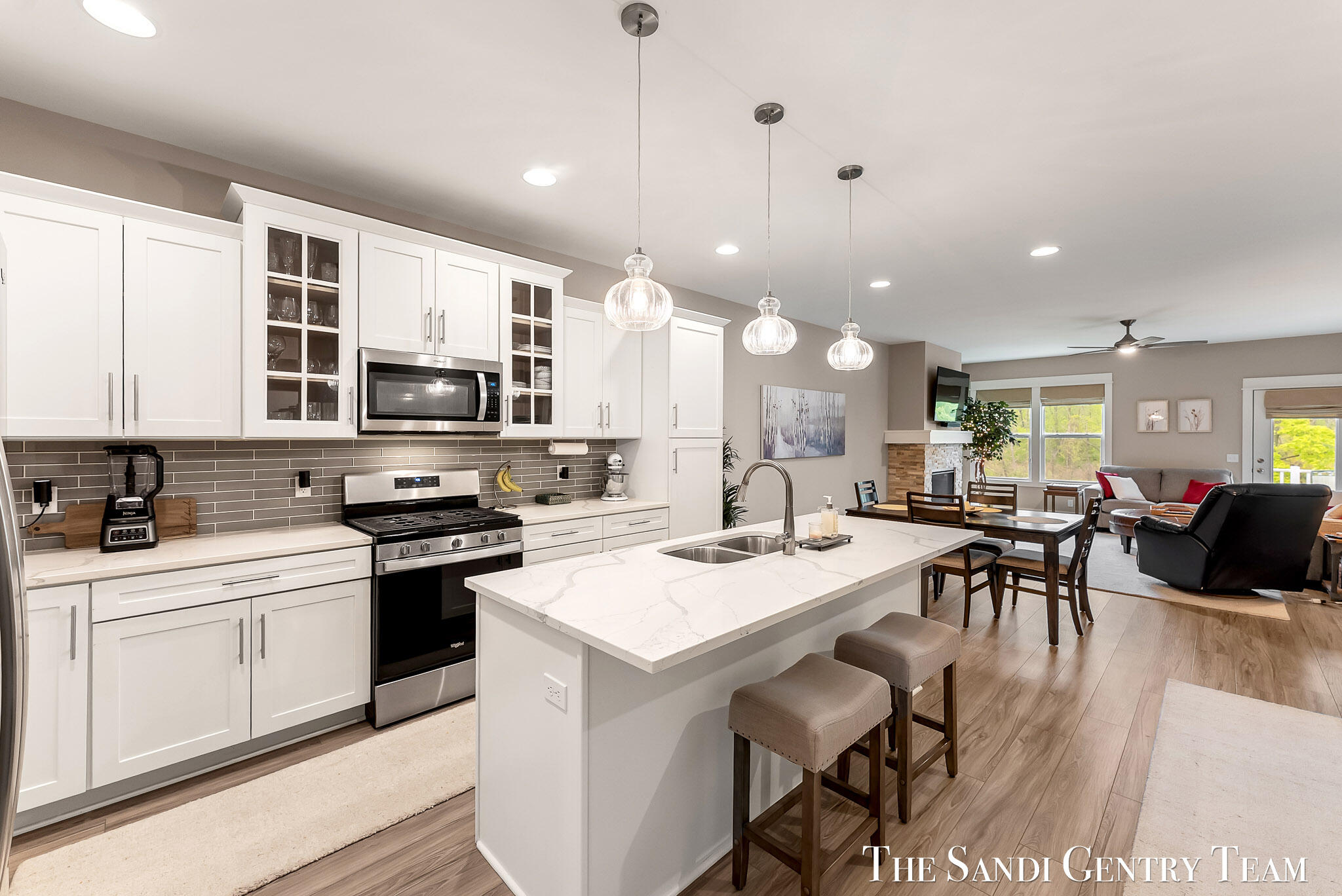 562 Riverbank Circle Zeeland MI 49464