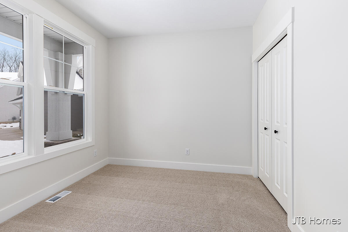 6604 Timber Crest Drive NE Rockford MI 49341