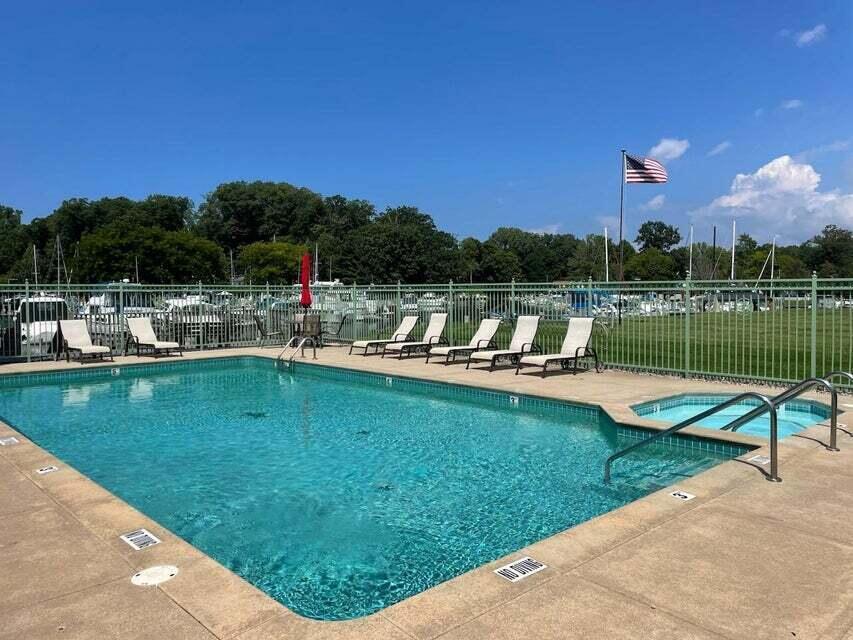 815 Wells Street South Haven MI 49090