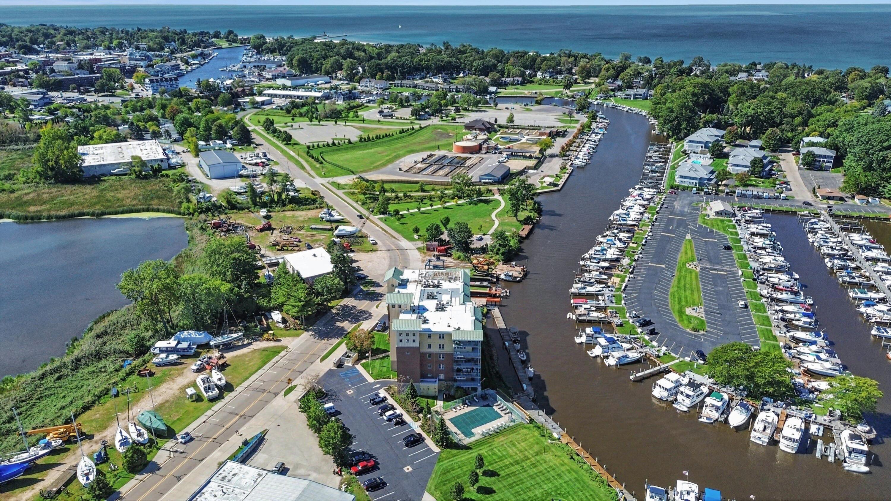 815 Wells Street South Haven MI 49090