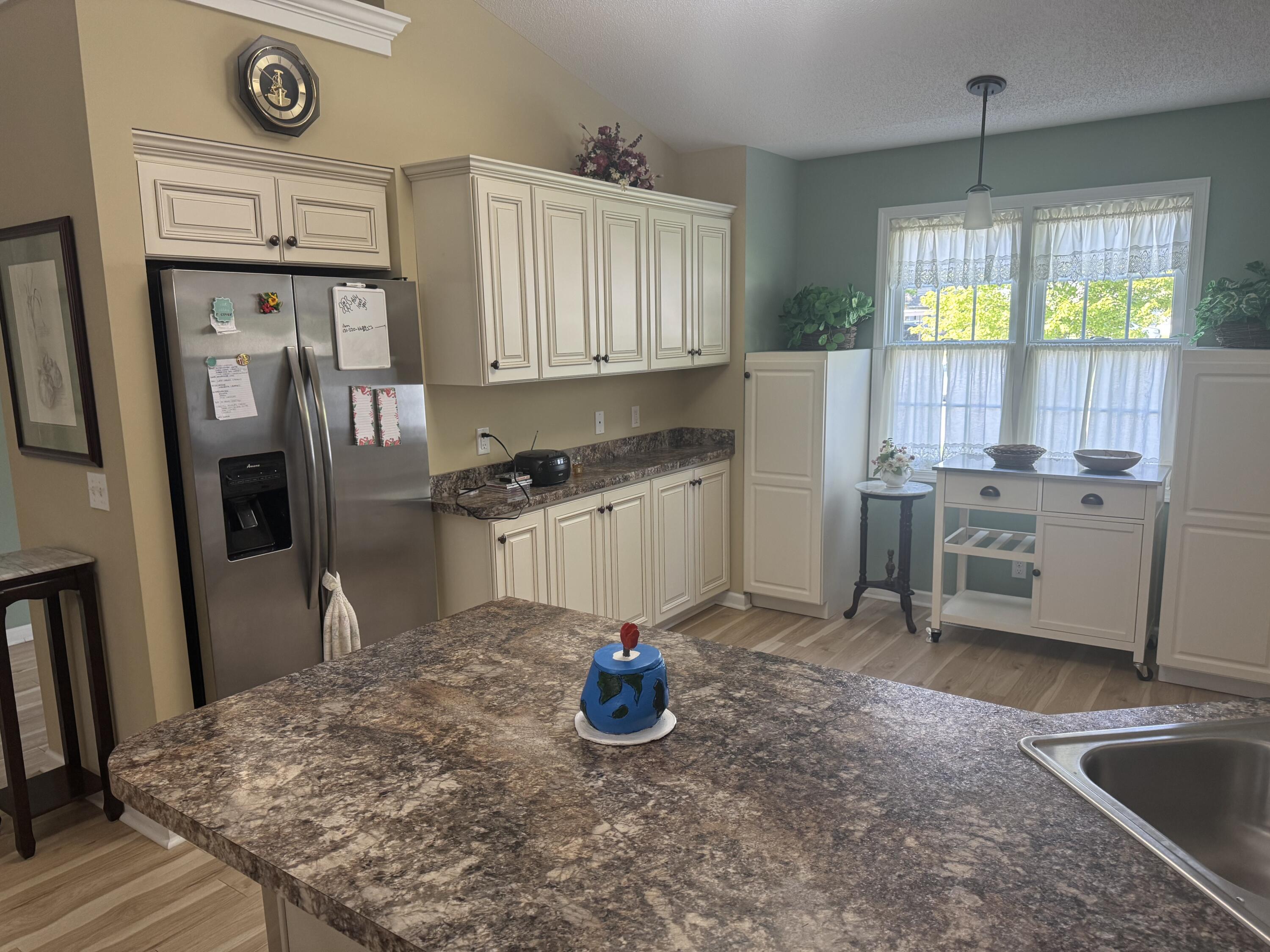 2143 Rosewood Lane Muskegon MI 49441