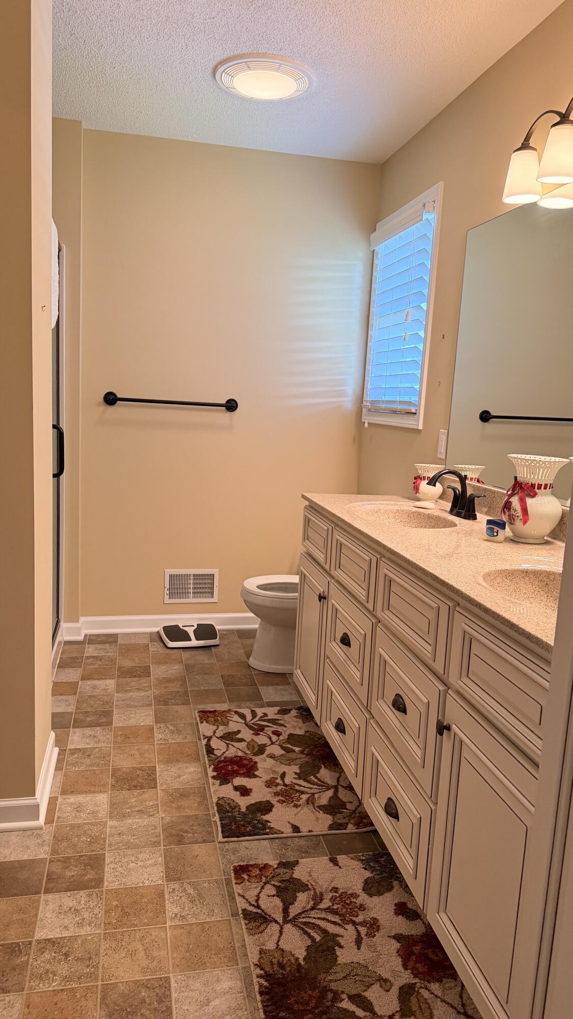 2143 Rosewood Lane Muskegon MI 49441