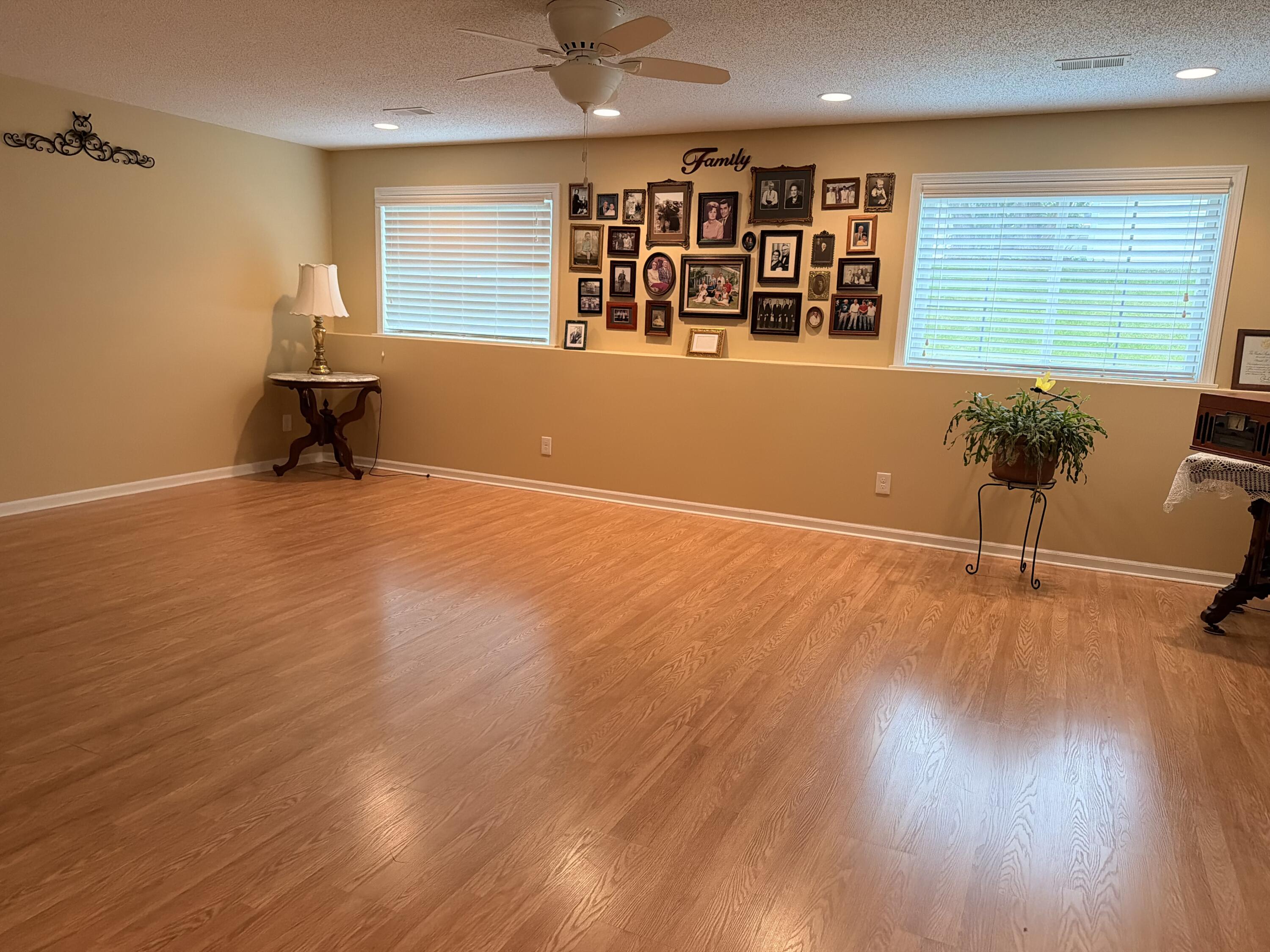 2143 Rosewood Lane Muskegon MI 49441