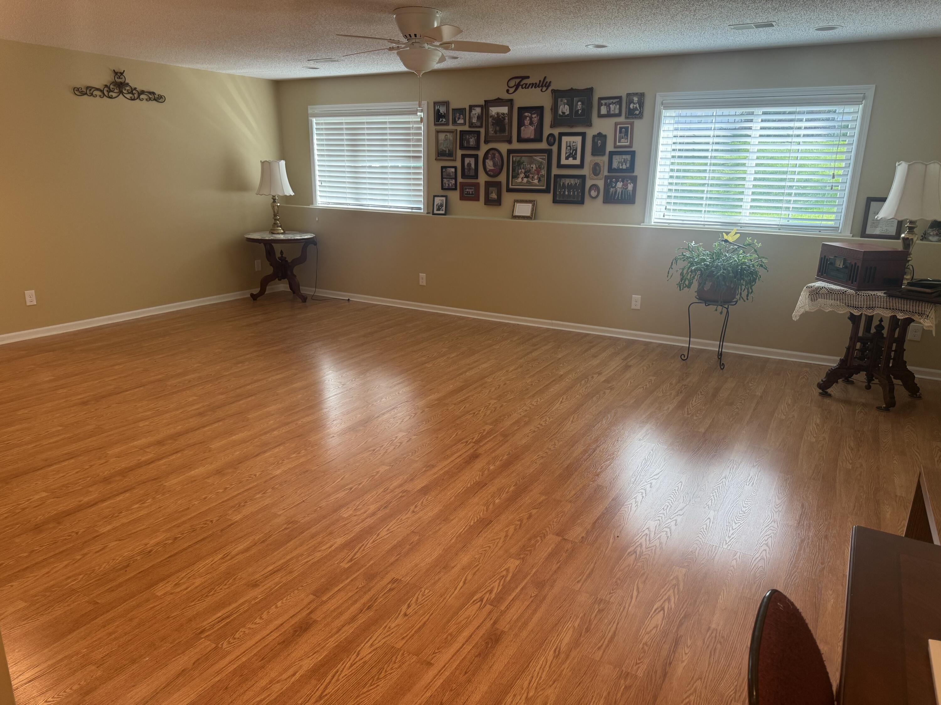 2143 Rosewood Lane Muskegon MI 49441