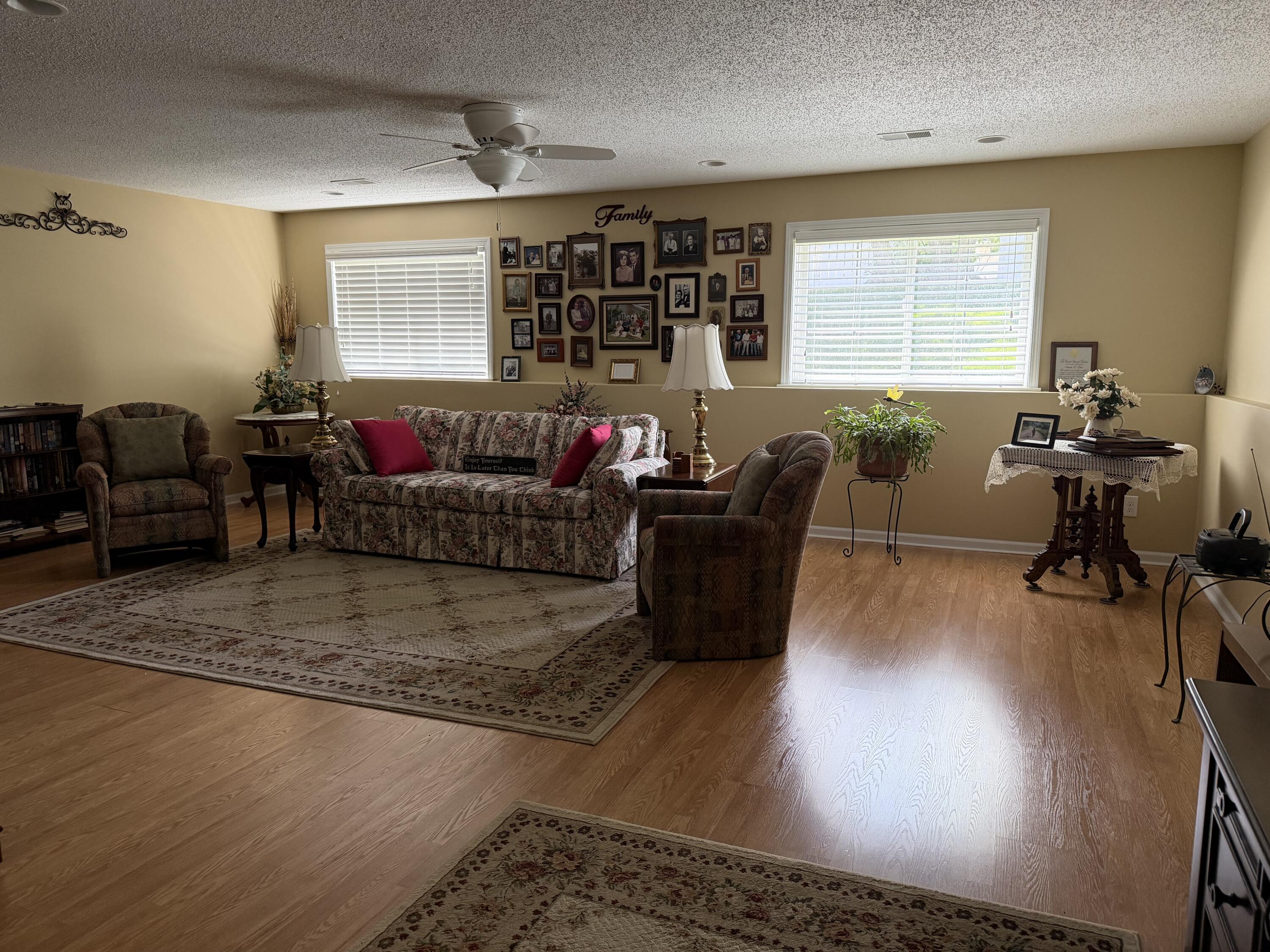 2143 Rosewood Lane Muskegon MI 49441