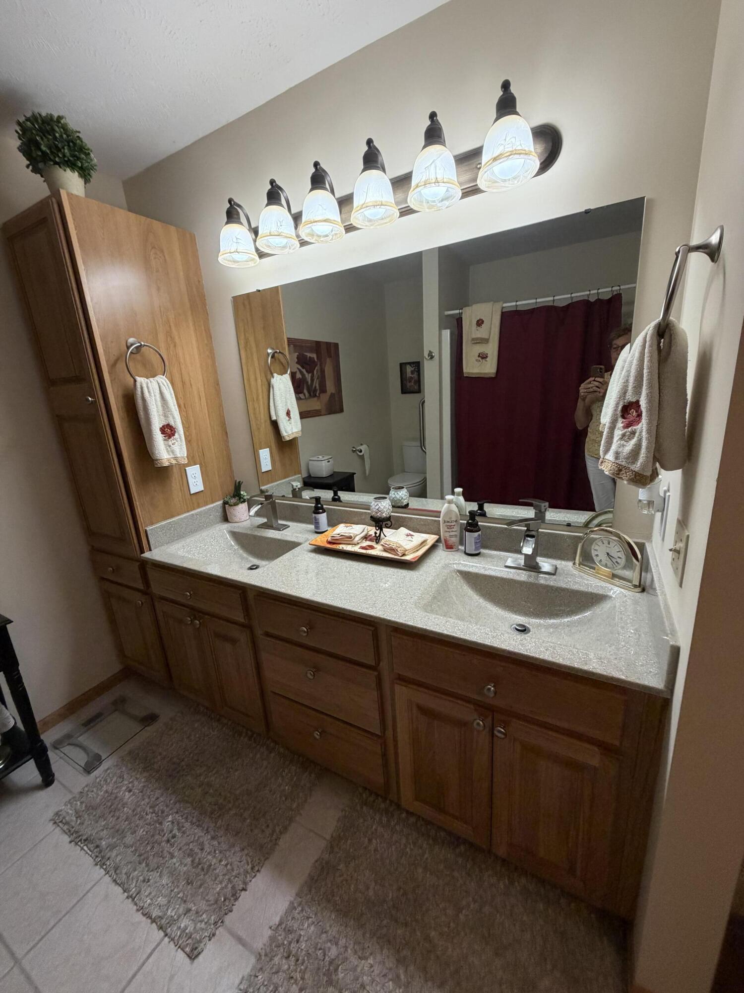 832 Highbanks Drive Allegan MI 49010