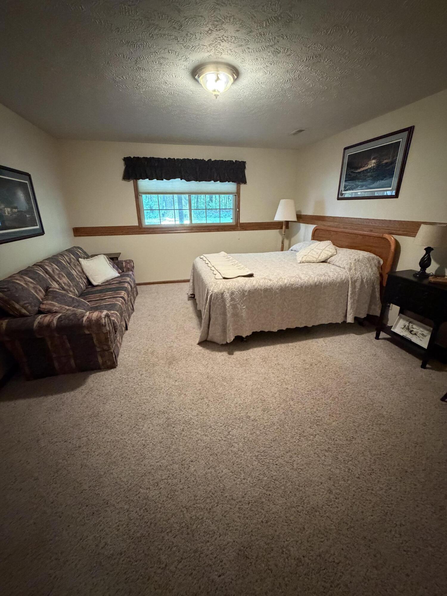 832 Highbanks Drive Allegan MI 49010