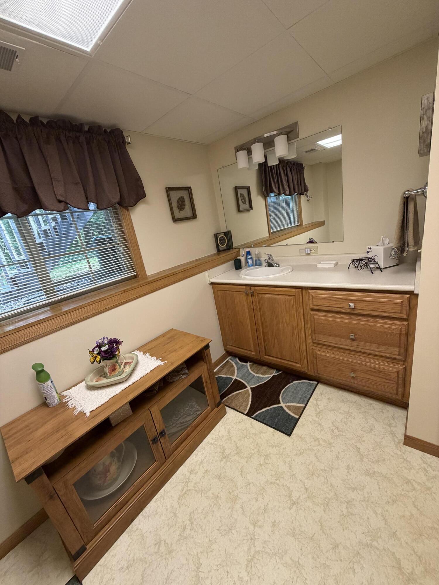832 Highbanks Drive Allegan MI 49010