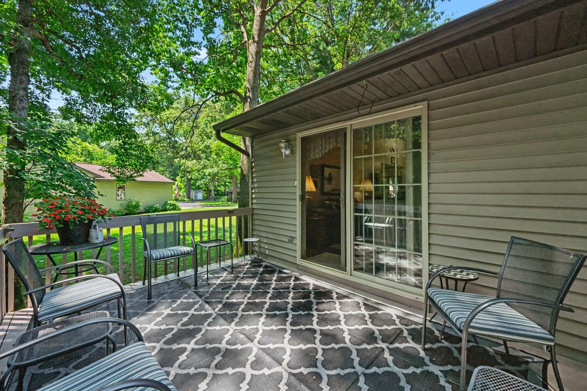 832 Highbanks Drive Allegan MI 49010