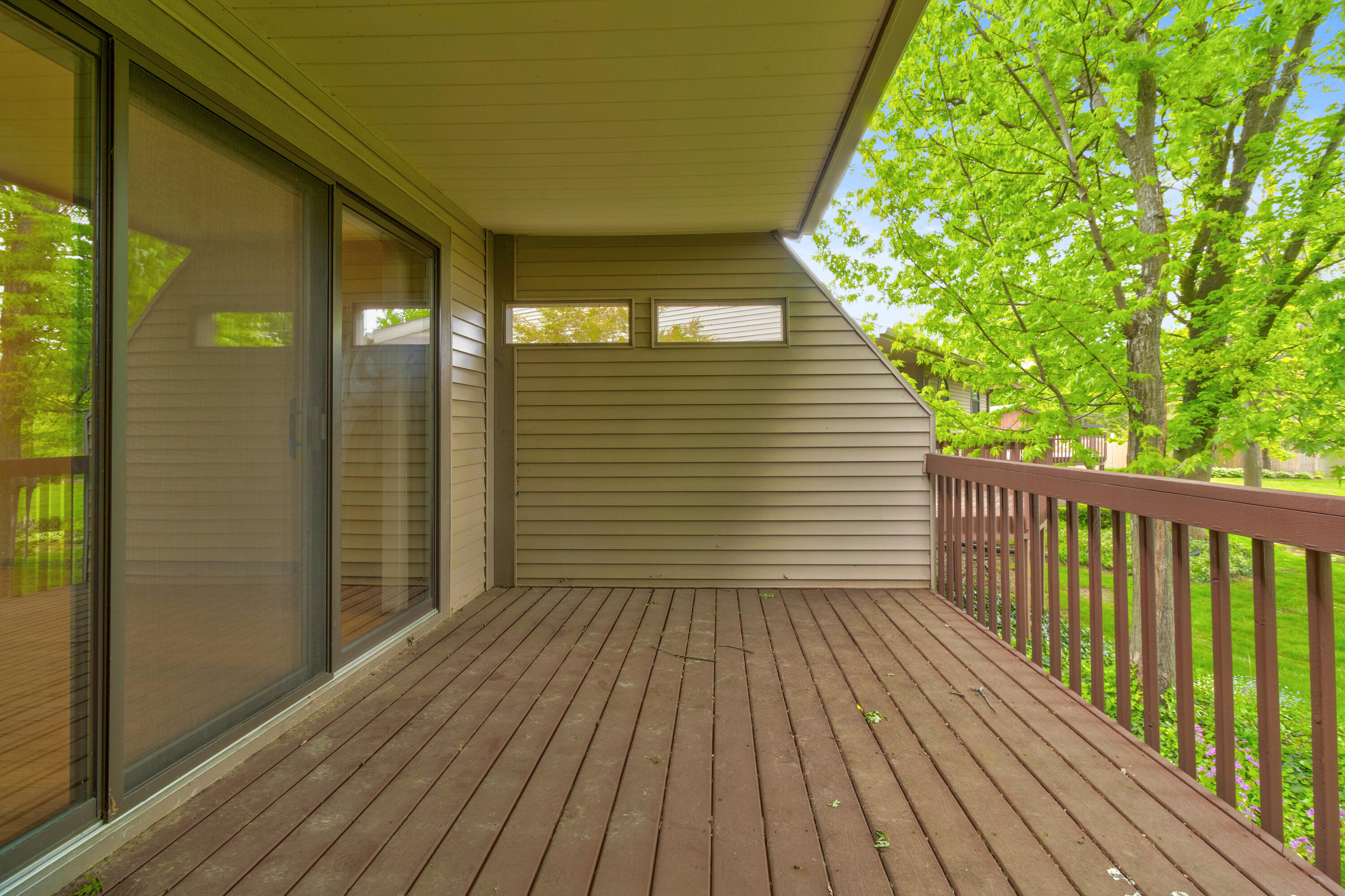 643 Crestview Street Holland MI 49423