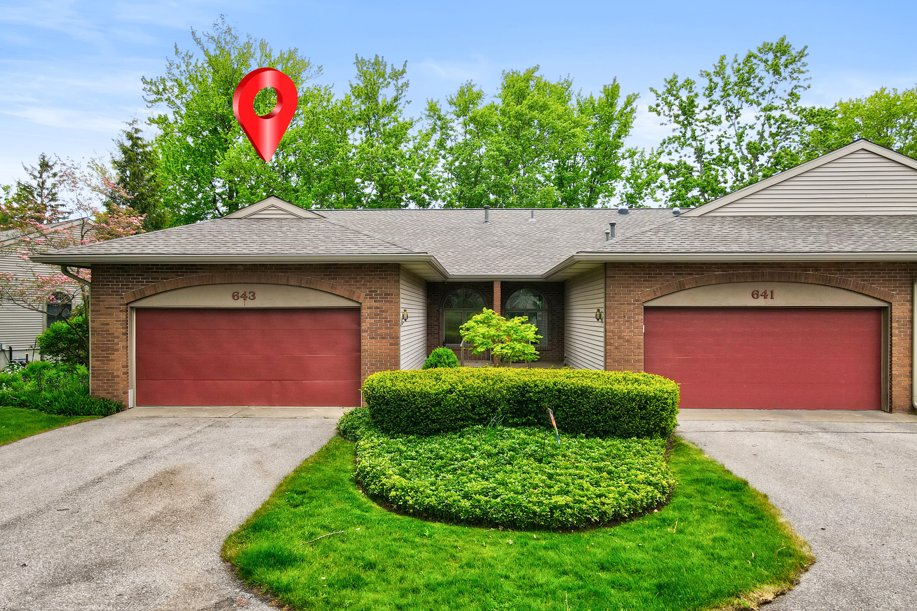 643 Crestview Street Holland MI 49423