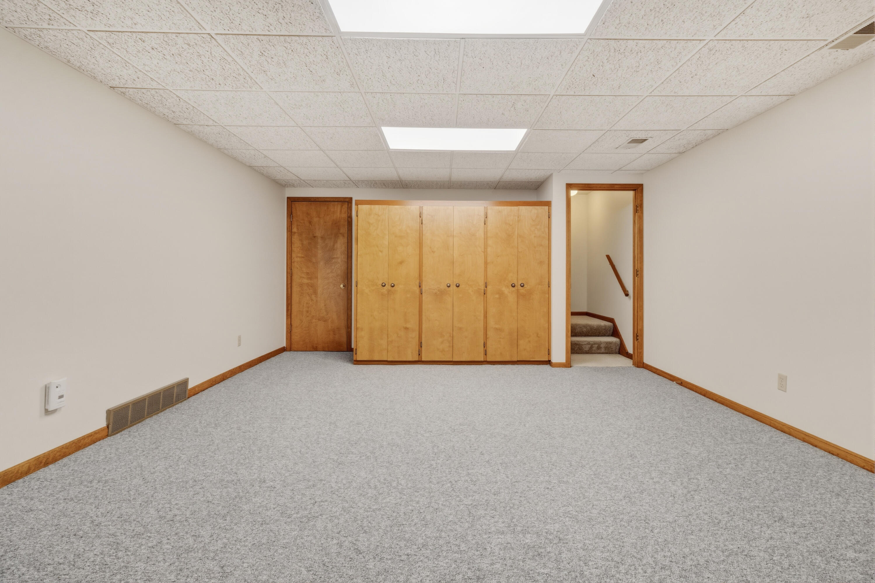 643 Crestview Street Holland MI 49423